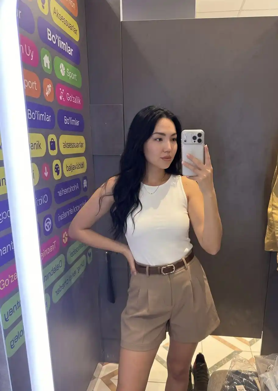 Klassik ayollar shortigi, yozgi, ofis, kundalik