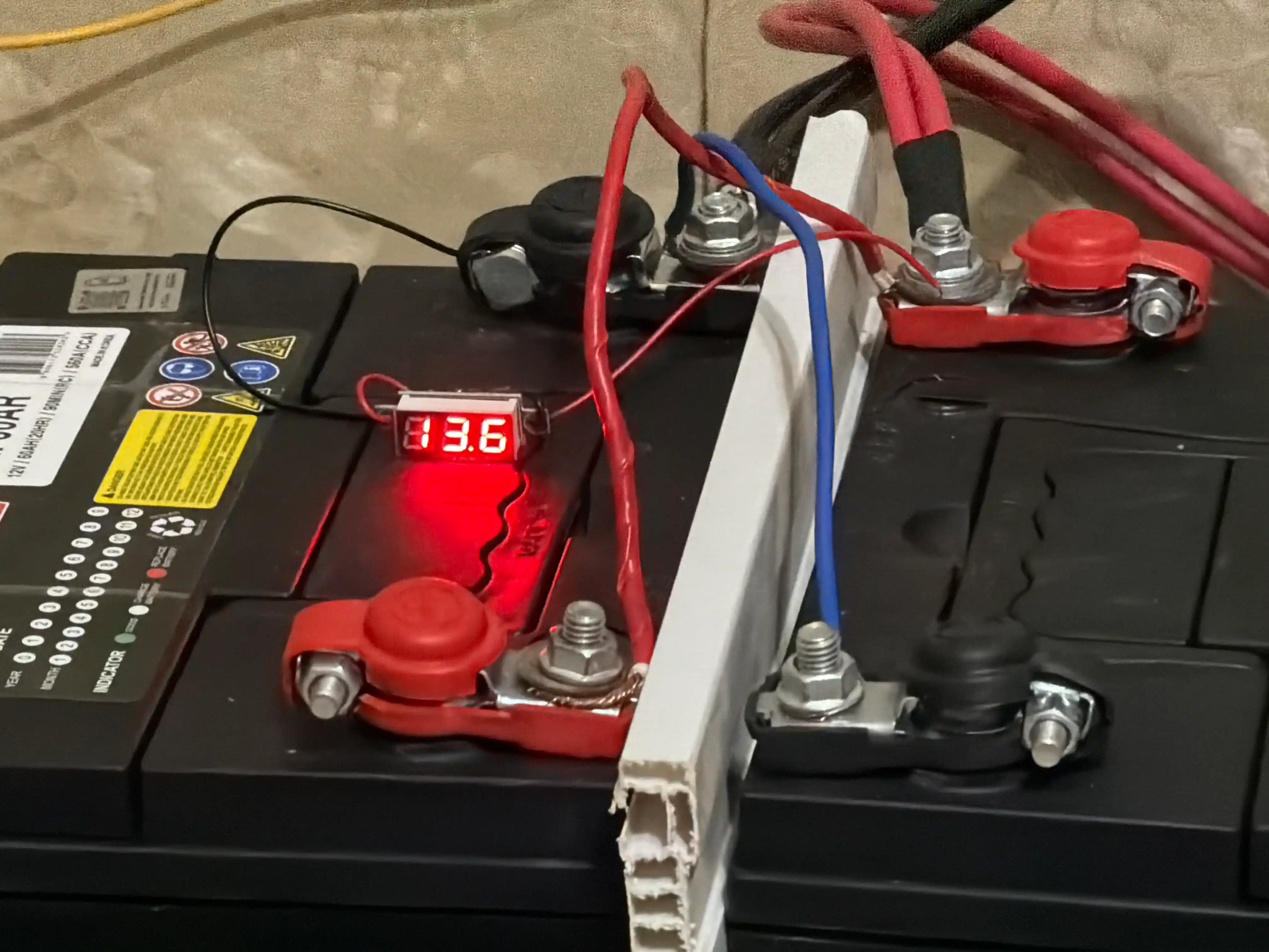 Raqamli mini voltmetr 0.28 dyuym, 2.530 V, LED ekran, qizil indikator