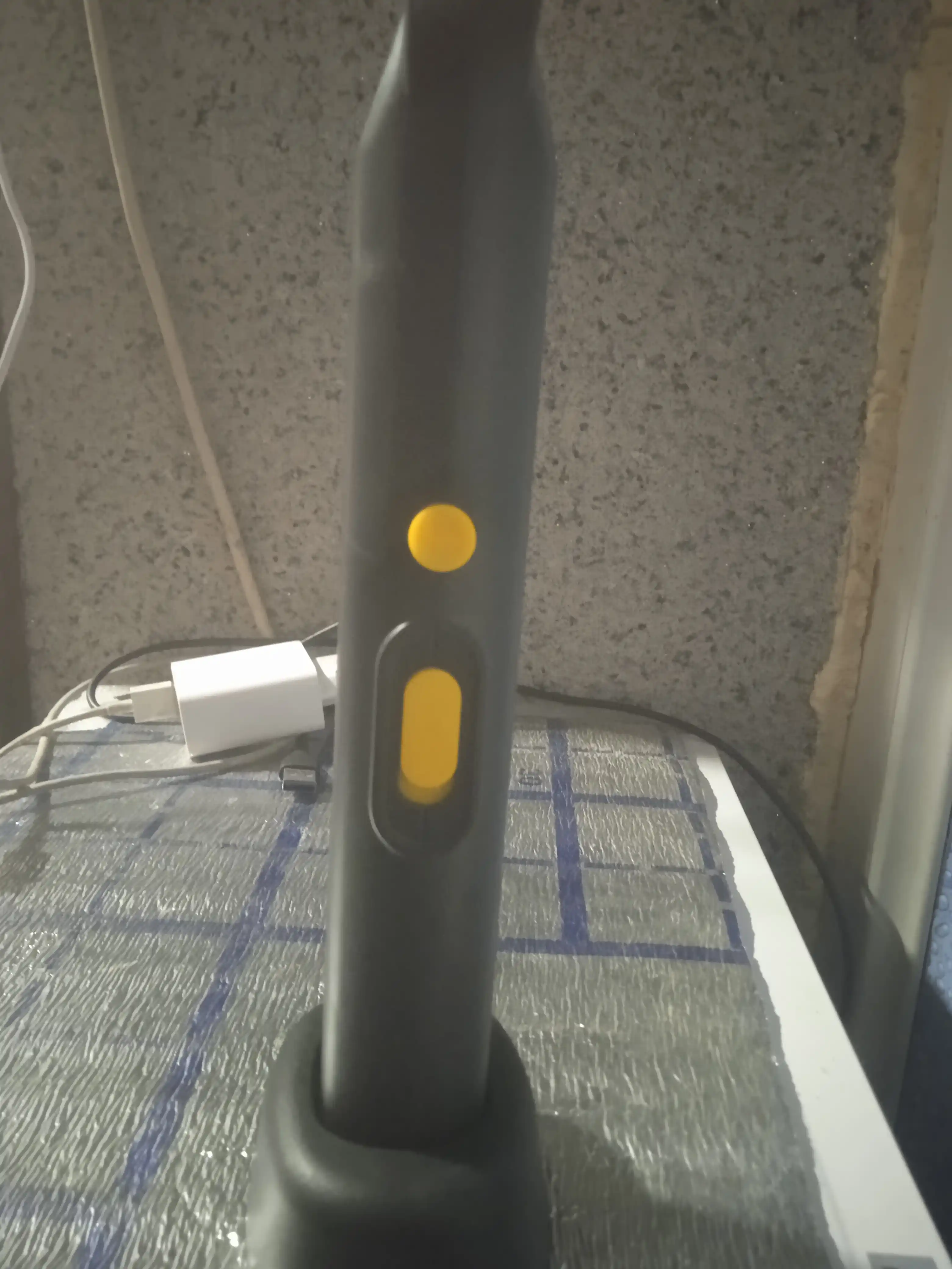 Chivin va pashshalarga qarshi, UV chiroqli elektr chivin o'ldirgich raketka