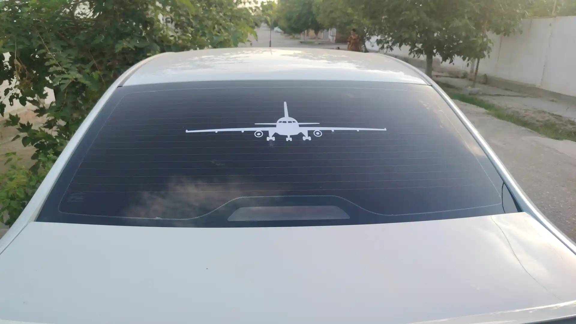 Avto nakleyka suv o‘tkazmaydigan stiker ko‘chib ketmaydi