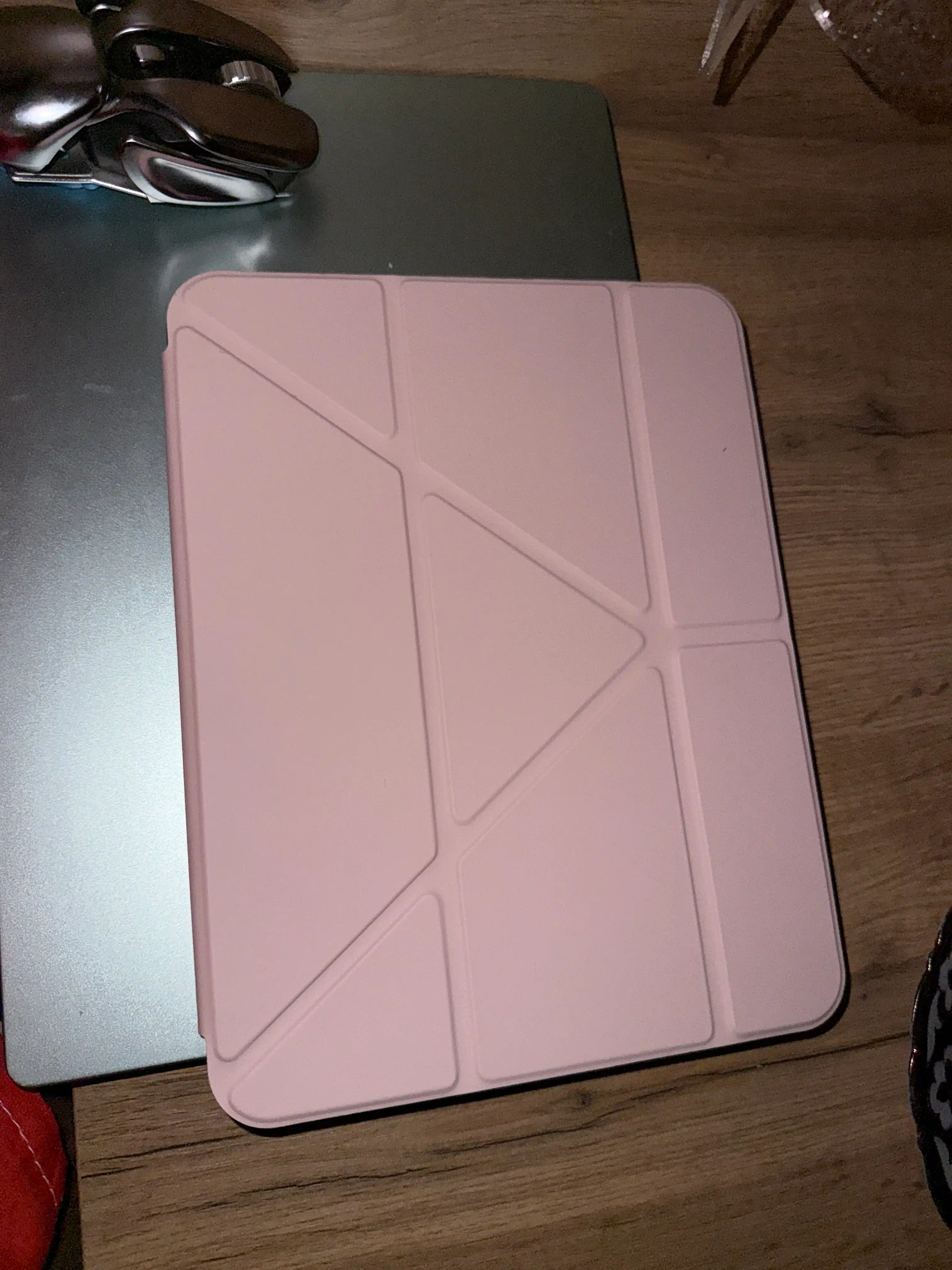 SmartCover Pro iPad uchun taglik funksiyali magnitli g'ilof
