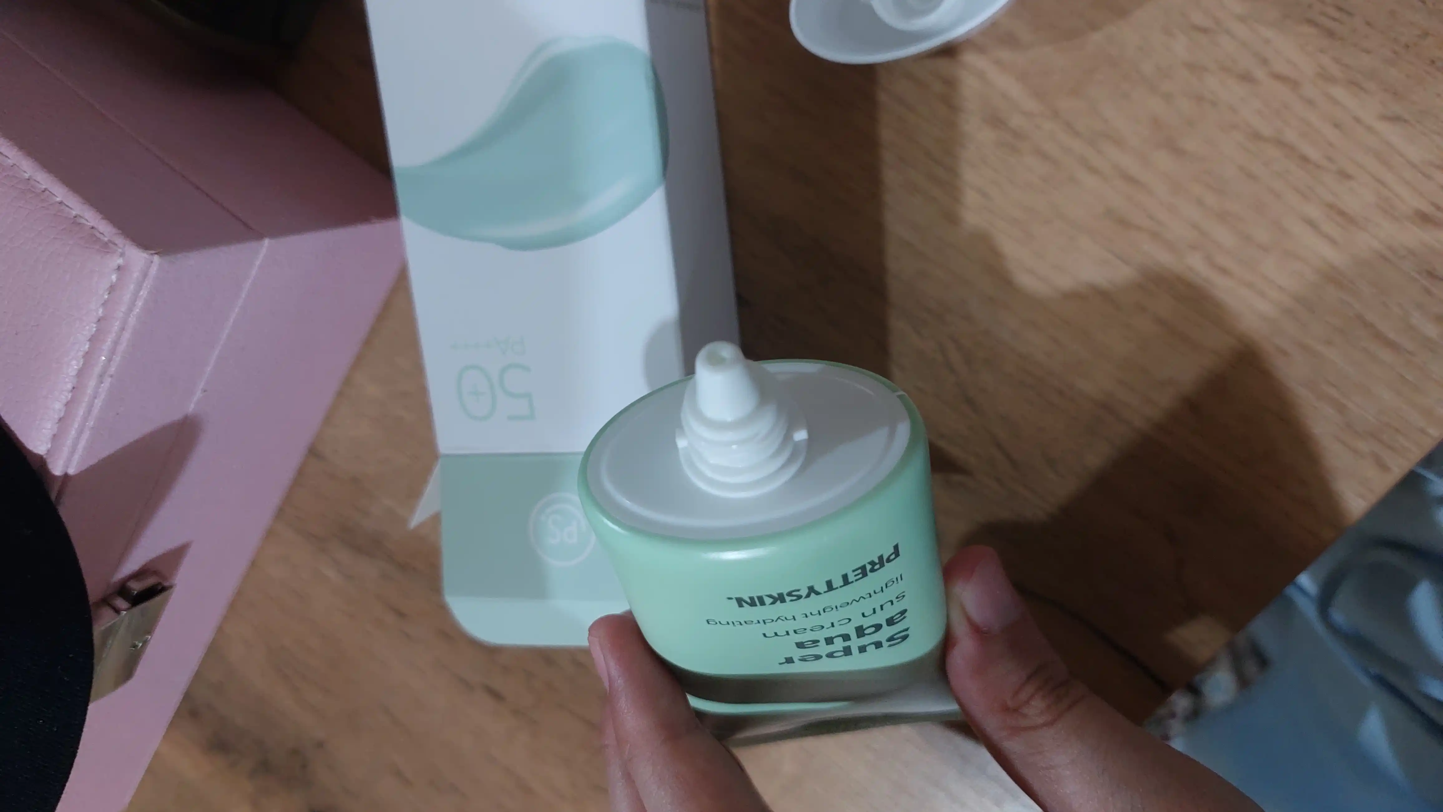Pretty Skin Yuz uchun namlovchi, quyoshdan himoyalovchi krem SPF50+ PA++++ 4 xil, 70 ml