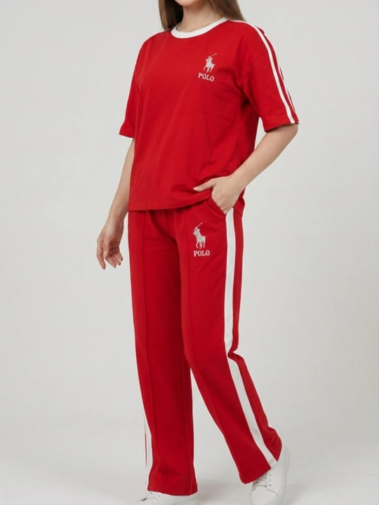 Ayollar sport kostyumi,ikki qismli-oversize futbolka va triko,ayollar uchun sportivka