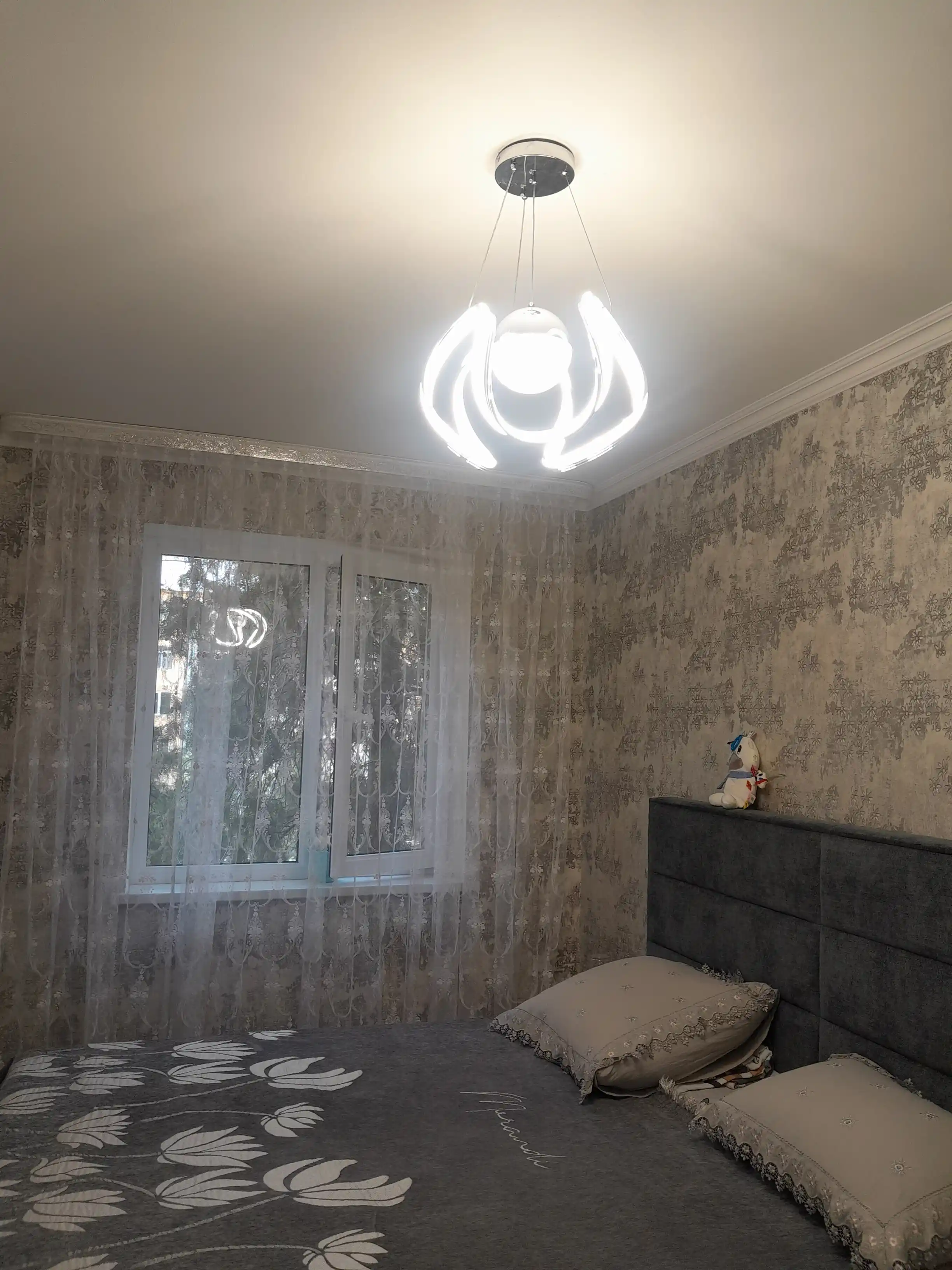 LED lyustra Ellada 3 yorug‘lik rejimi va balandlikni sozlash imkoniyati 60Vt