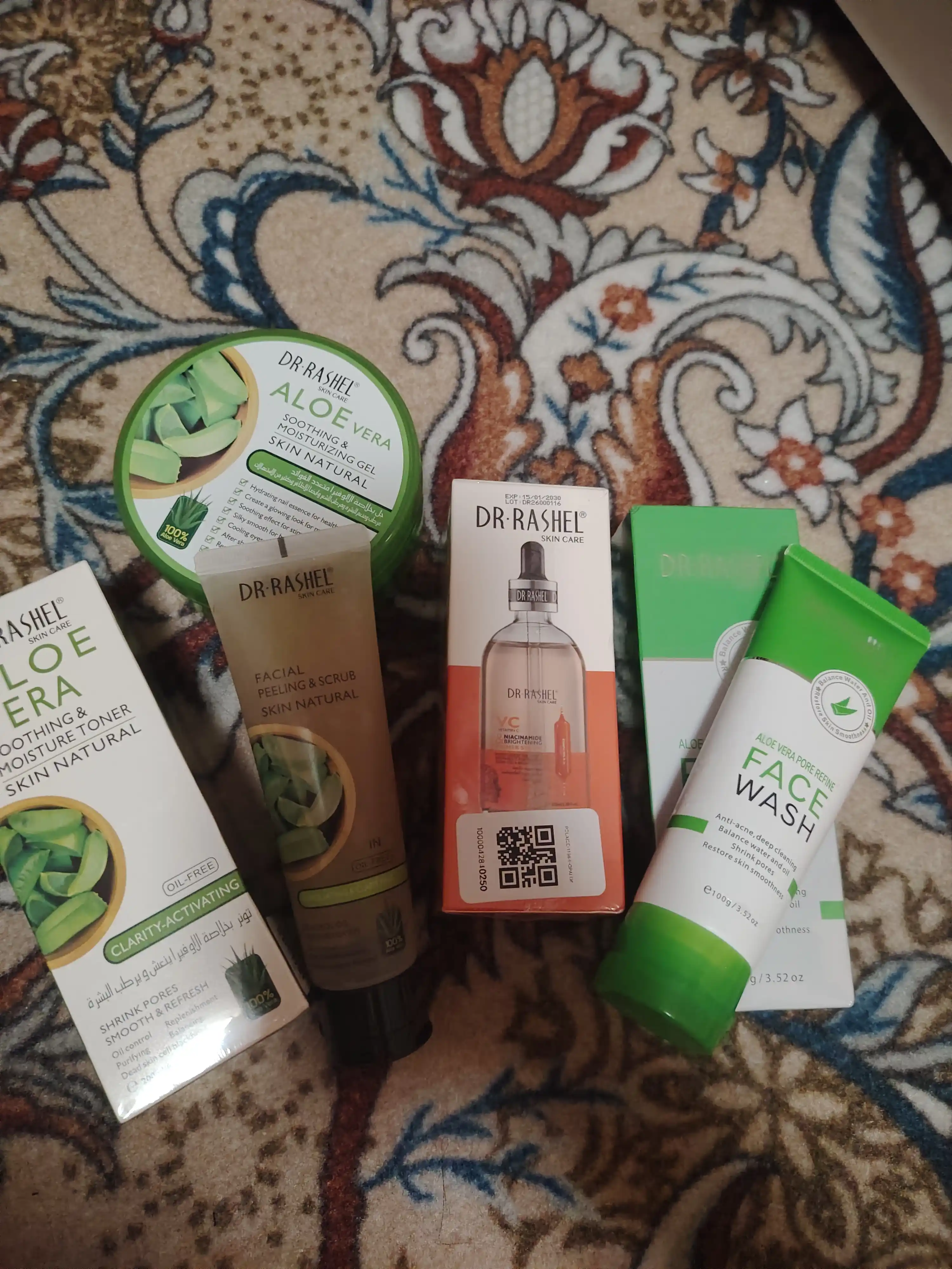 Aloe vera bilan yuzni namlovchi va tinchlantiruvchi toner, Dr. Rashel Aloe Vera, 200 ml