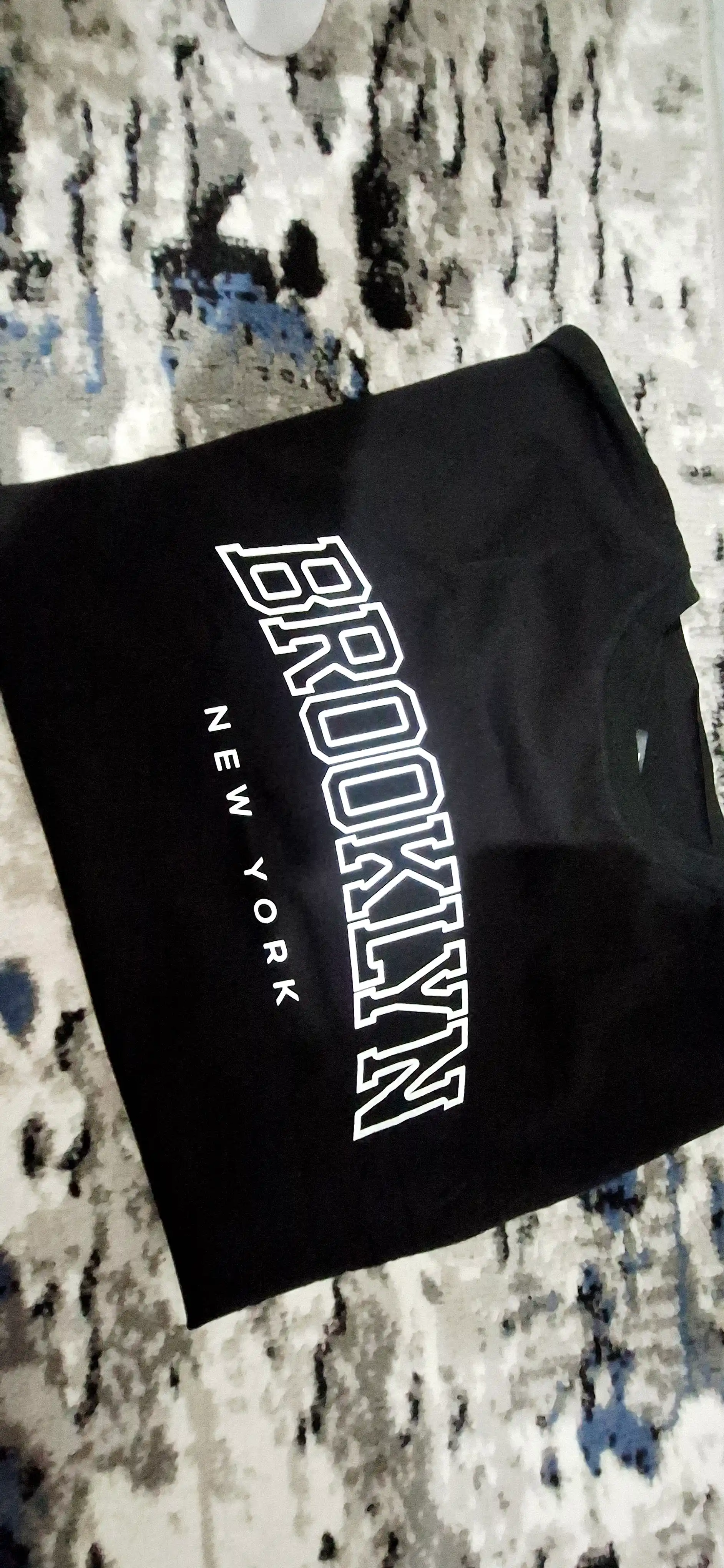 Erkaklar uchun oversayz futbolka, paxta matosidan, 46–52 (M/XL) o‘lchamlariga mos keladi