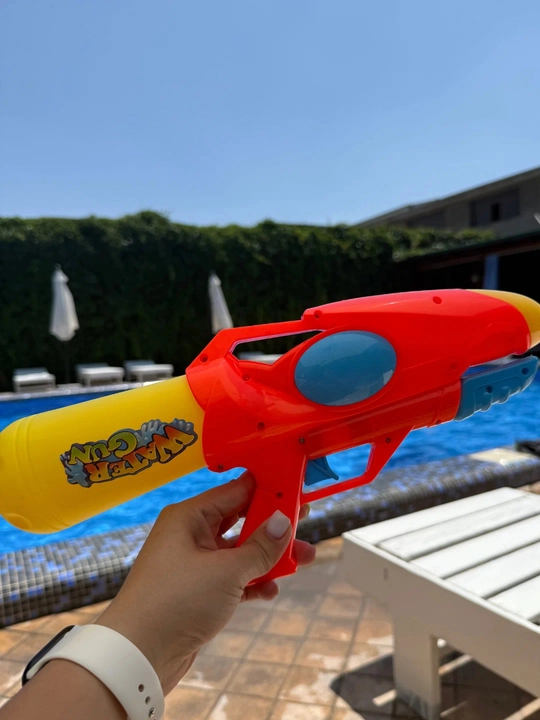 Яркий водяной пистолет с ручным механизмом  для детей — Water Gun