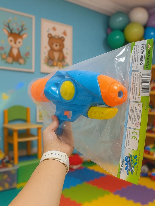 Яркий водяной пистолет с ручным механизмом  для детей — Water Gun