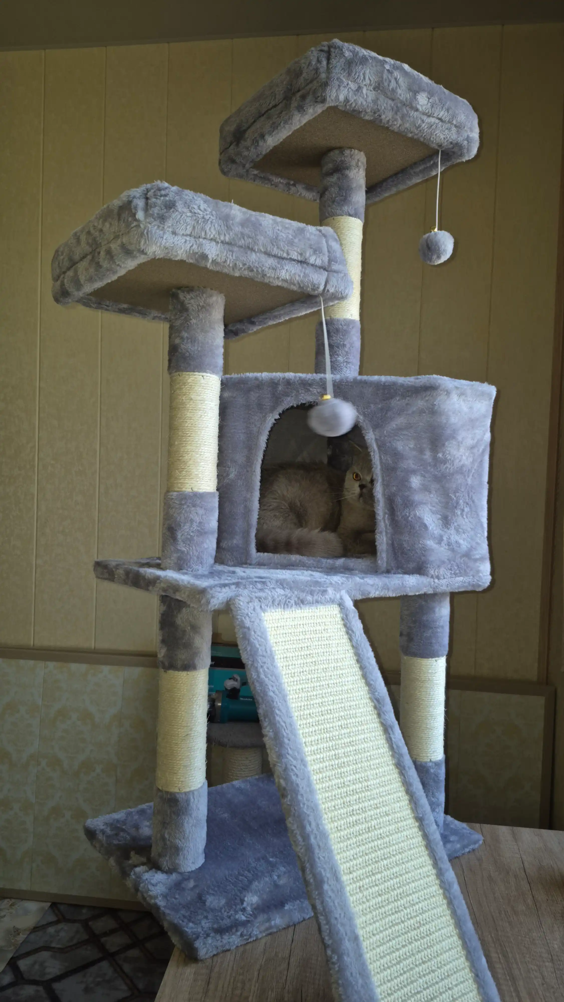 Игровой комплекс для кошек 115 см, когтеточка с домиком, кошачий домик XL