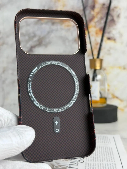 IPhone modellari uchun premium karbon g‘ilof, 13, 14, 15, 16, 17 Pro, Pro Max