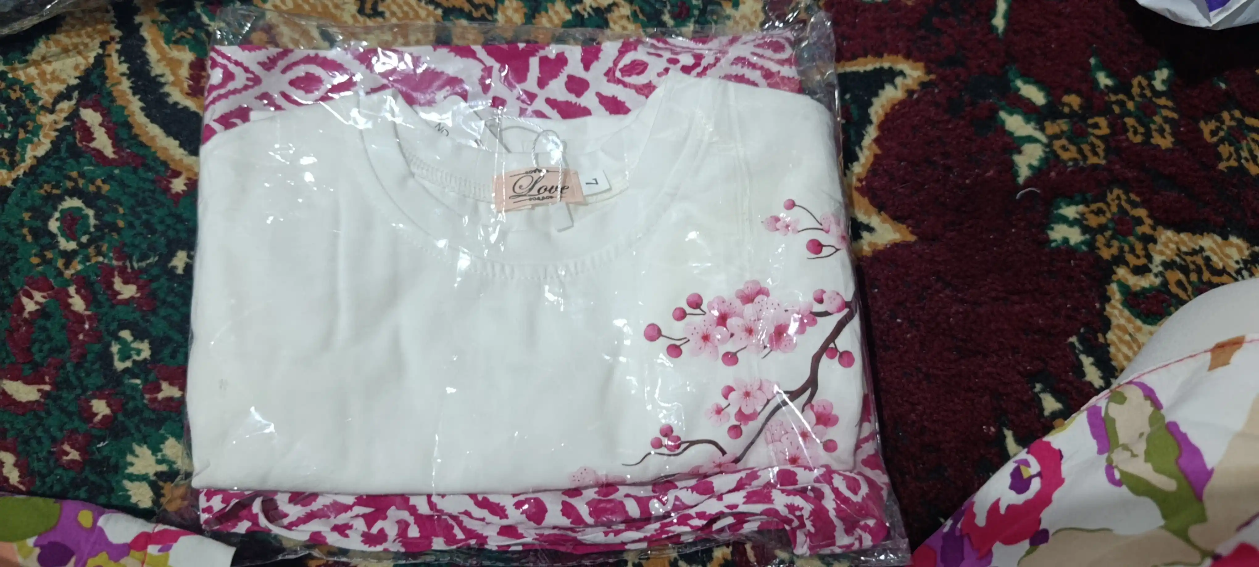 Yozgi kofta va ishtoni, sakura, 3 yoshdan 12 yoshgacha qizlar uchun
