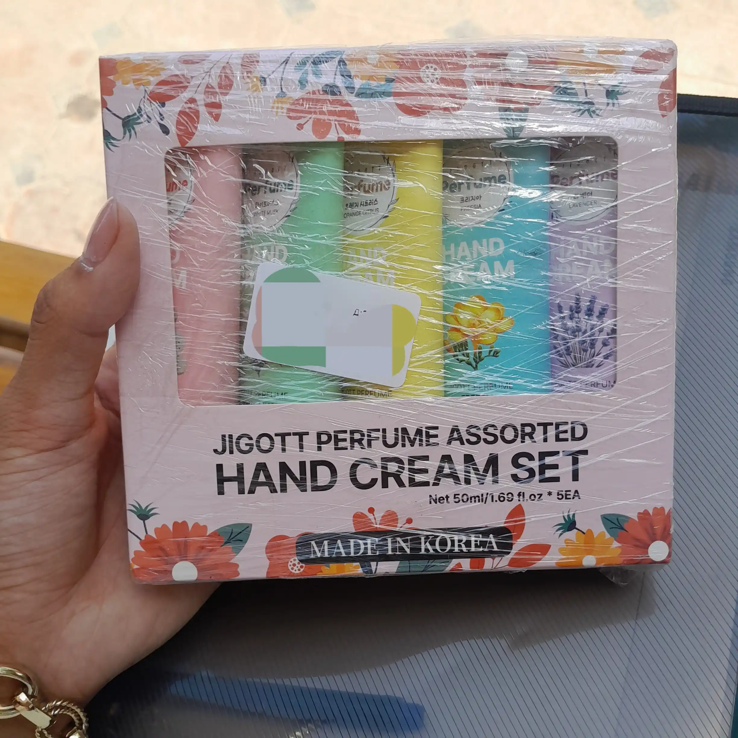 Qo'l kremi to'plami, JIGOTT, Perfume Assorted Hand Cream Set, 5 dona