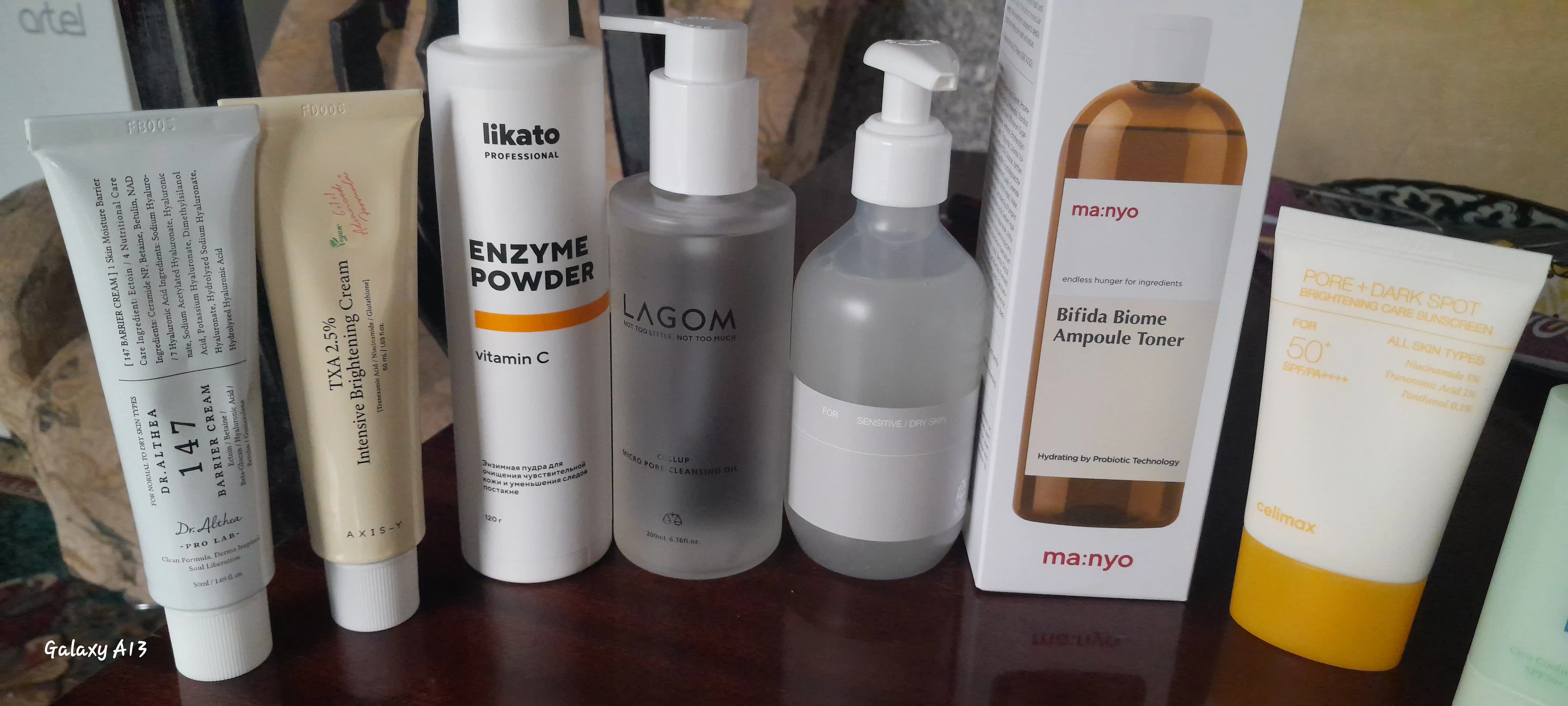 Yuzni oqartiruvchi krem AXIS-Y TXA 2.5% Intensive Brightening Cream, 50 ml