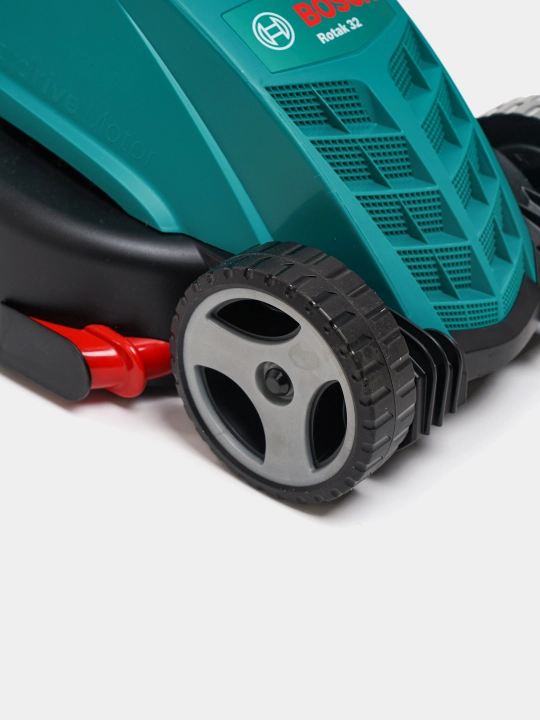 Bosch Rotak 32 harakatlanmaydigan elektr maysazor 0600885B00