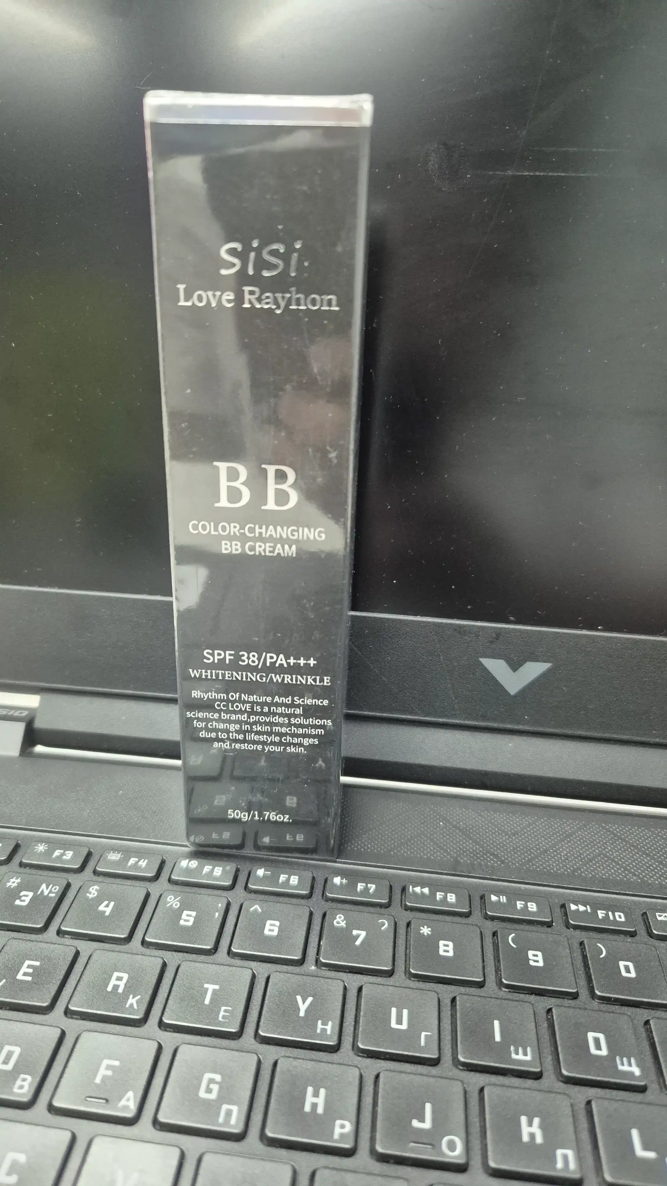 SiSi Love Rayhon Color Changing BB Cream SPF 38 moslashuvchi BB krem 50 g