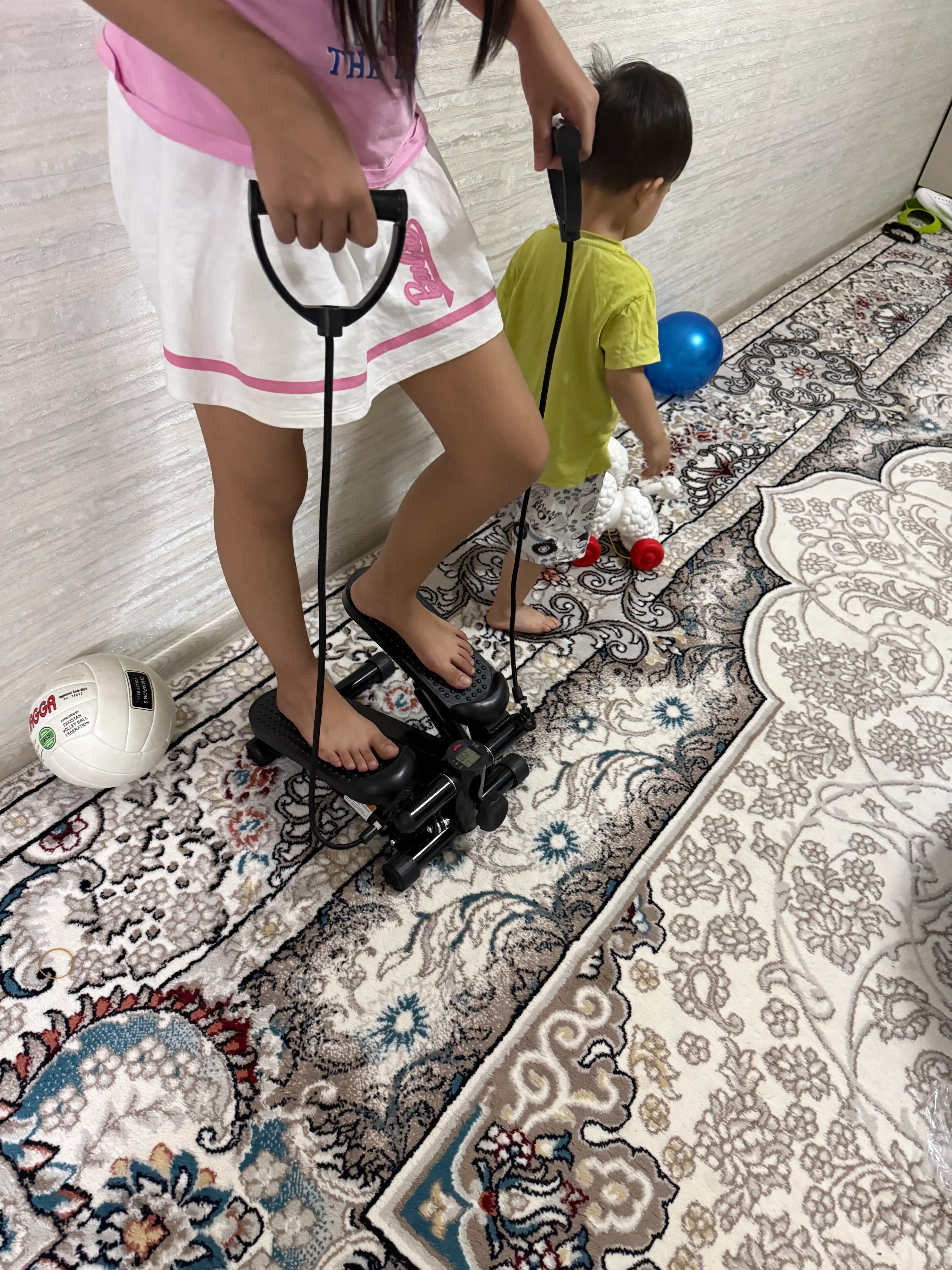 Mini stepper espanderlar bilan, 11 daraja, 120 kg gacha