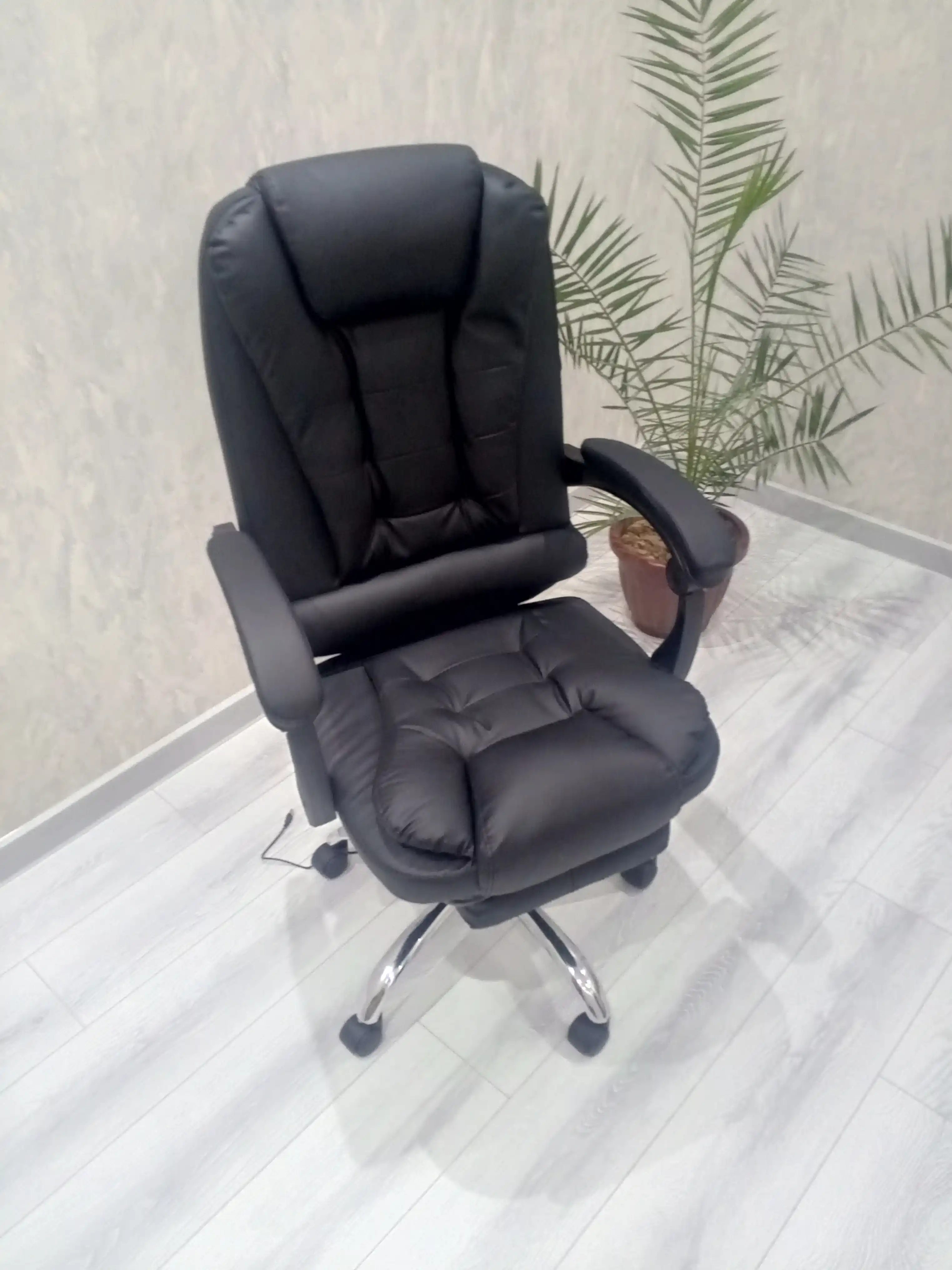 Dafna kompaniyasining VIBRO MASSAGE xodimlar kreslosi, vibro-massajyor