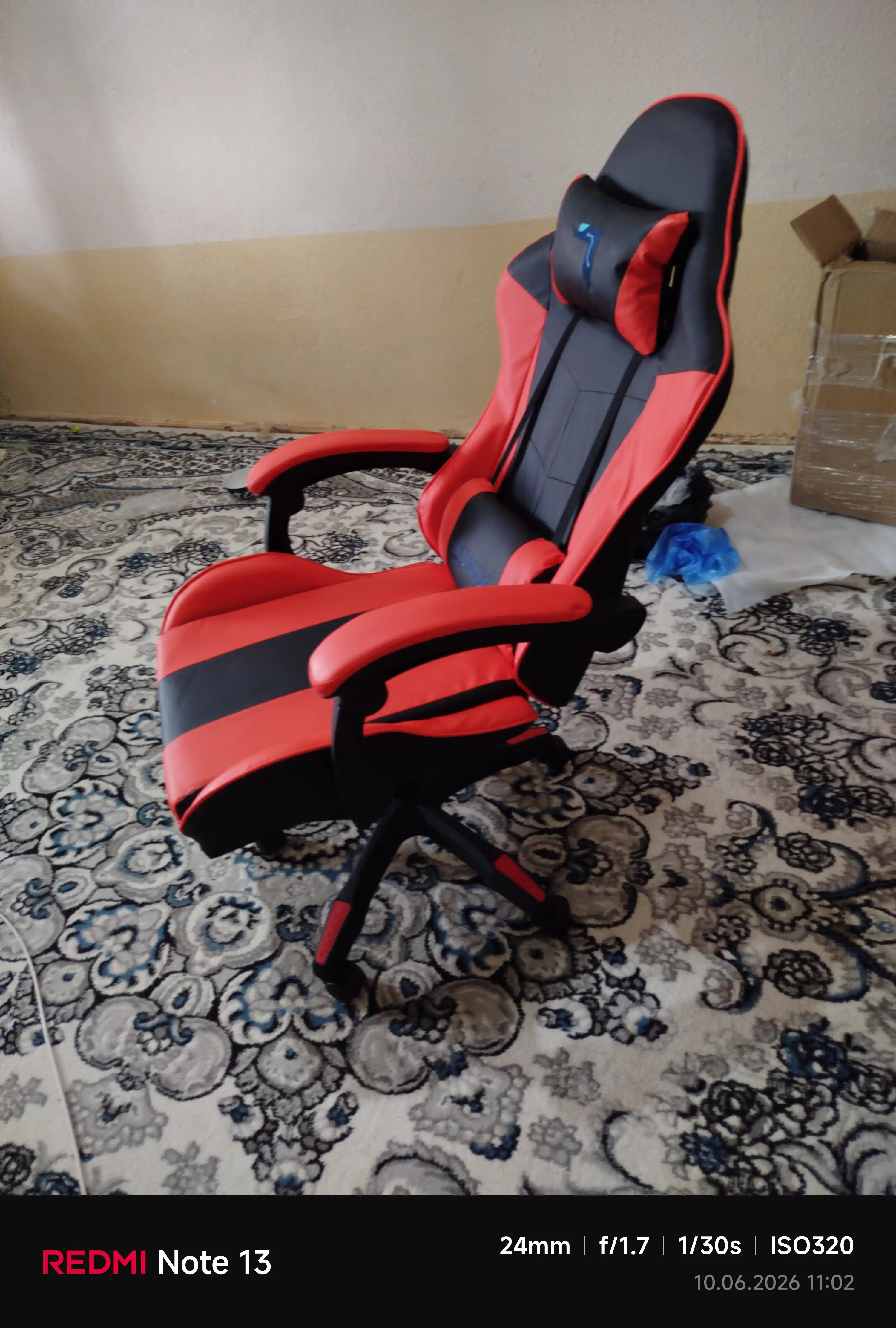 Gaming kreslo Lunix, kompyuter va ofis uchun, oyoq qo'ygichli o'rindiq