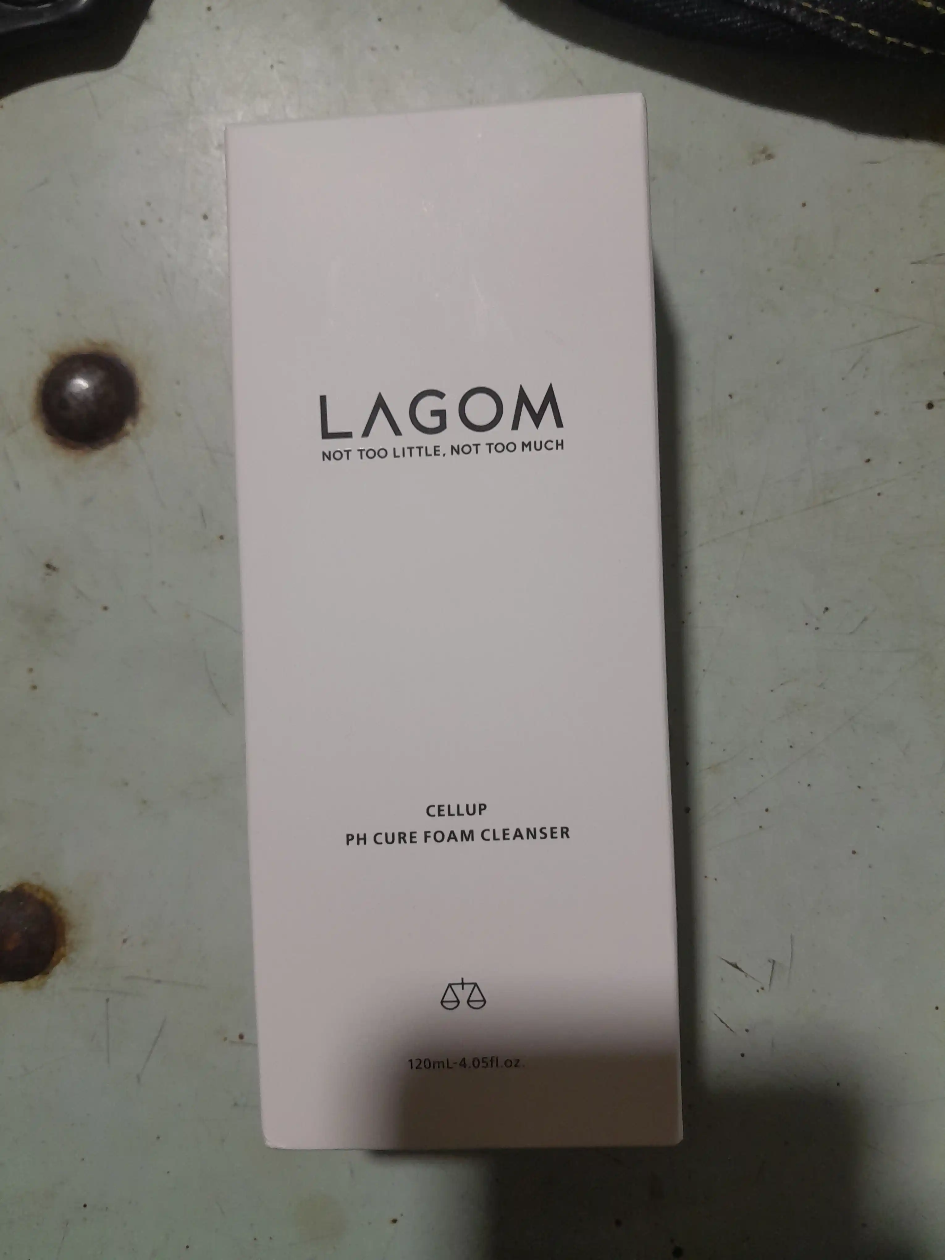 Normal, yog'li, ta'sirchan yuzlarga yuz yuvish ko'pigi, Lagom Cellup Ph Cure Foam Cleanser