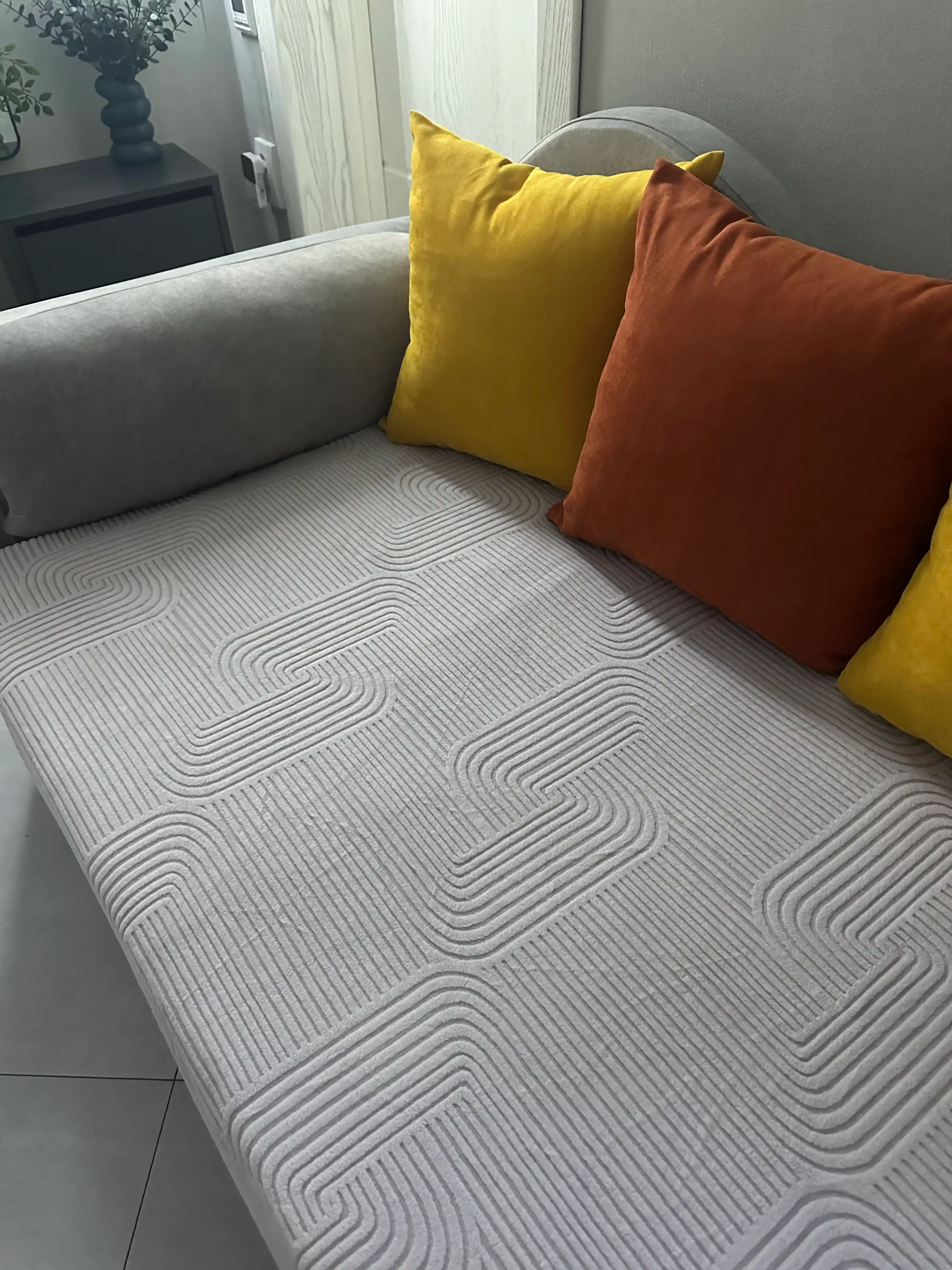 Elastik tasmali mebel qoplamasi, burchakli divan uchun, yostiq jild bilan