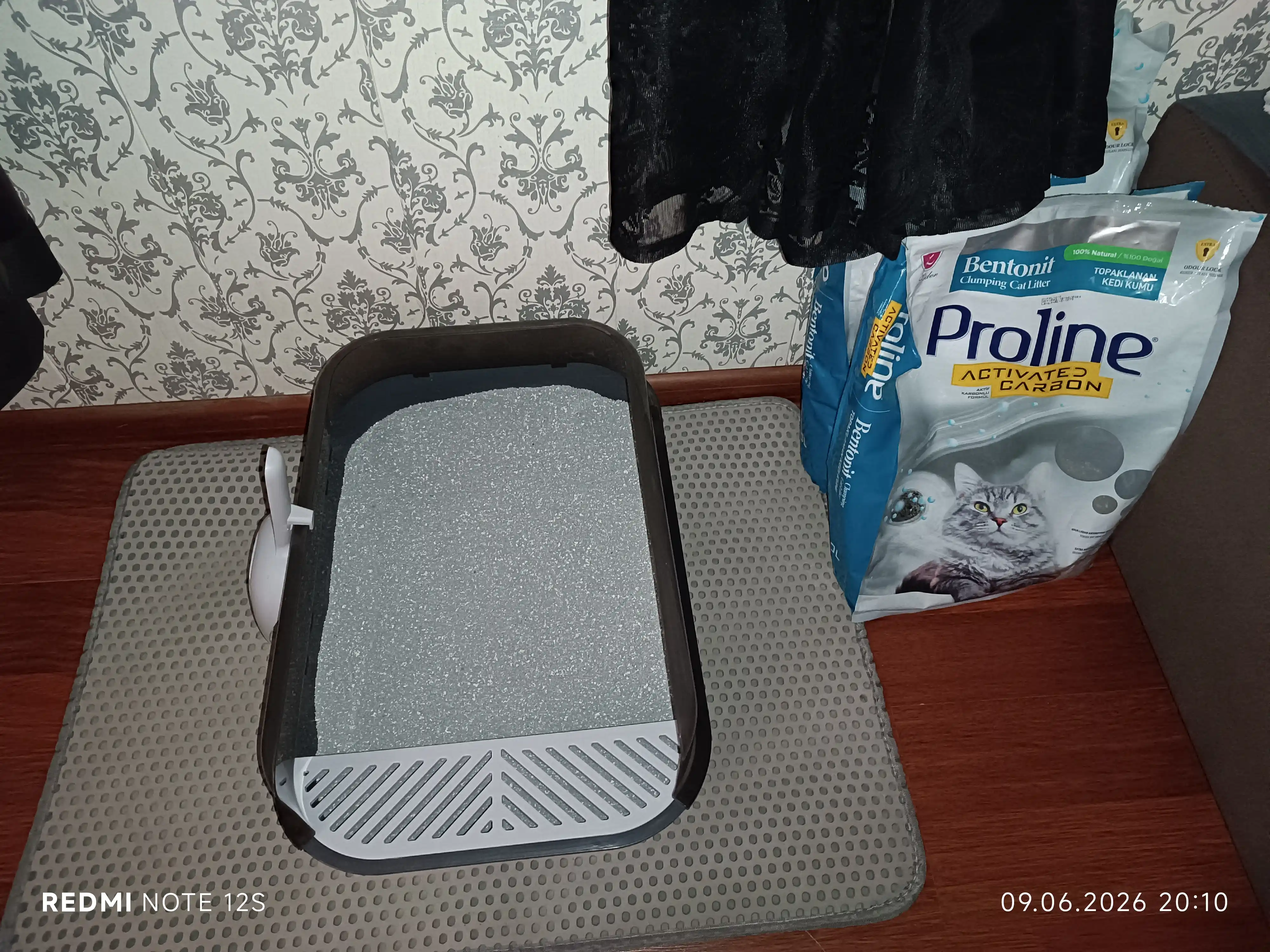 Proline Activated Carbon, наполнитель для кошачьего туалета угольный, 8.5 кг