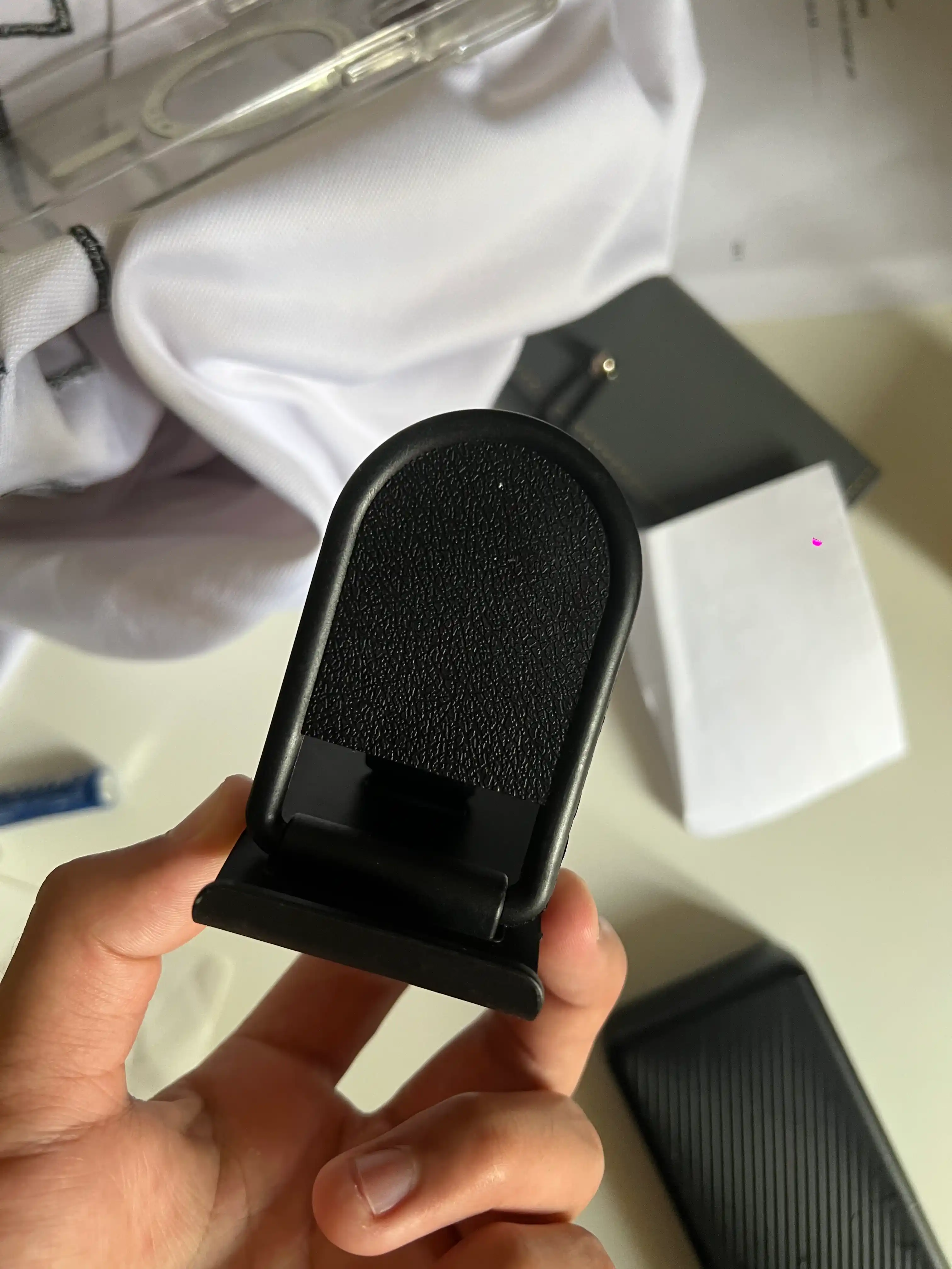 Telefon va planshetlar uchun, yig'iladigan mini tagkursi