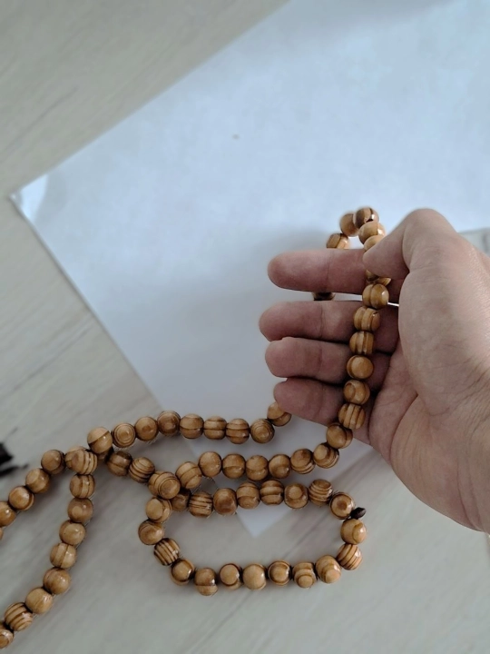 Деревянные четки для зикра, камень среднего размера, 99 штук