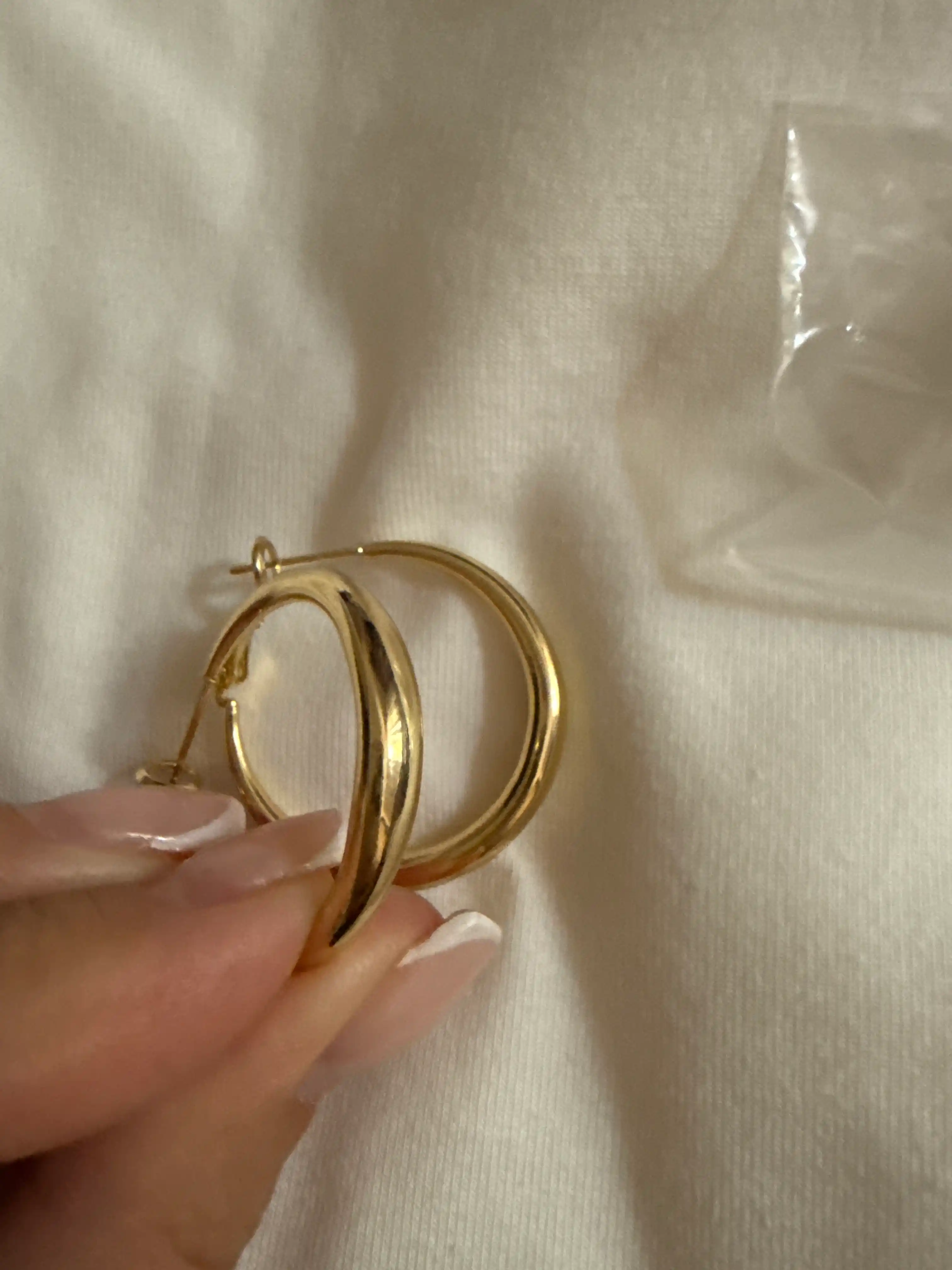 Серьги кольца, круглые, конго серебрянного, золотого, красных цветов