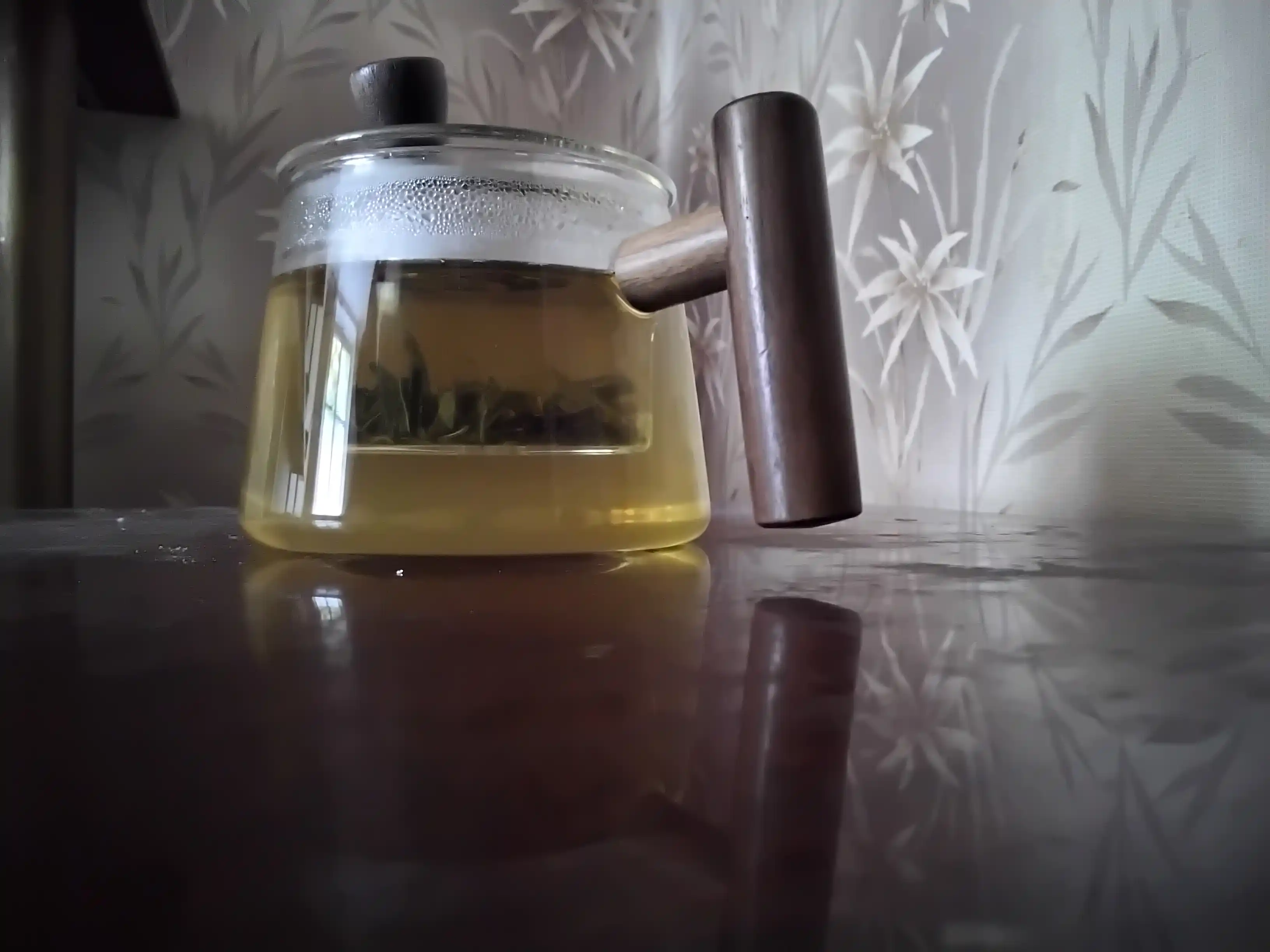 Стеклянный чайник
