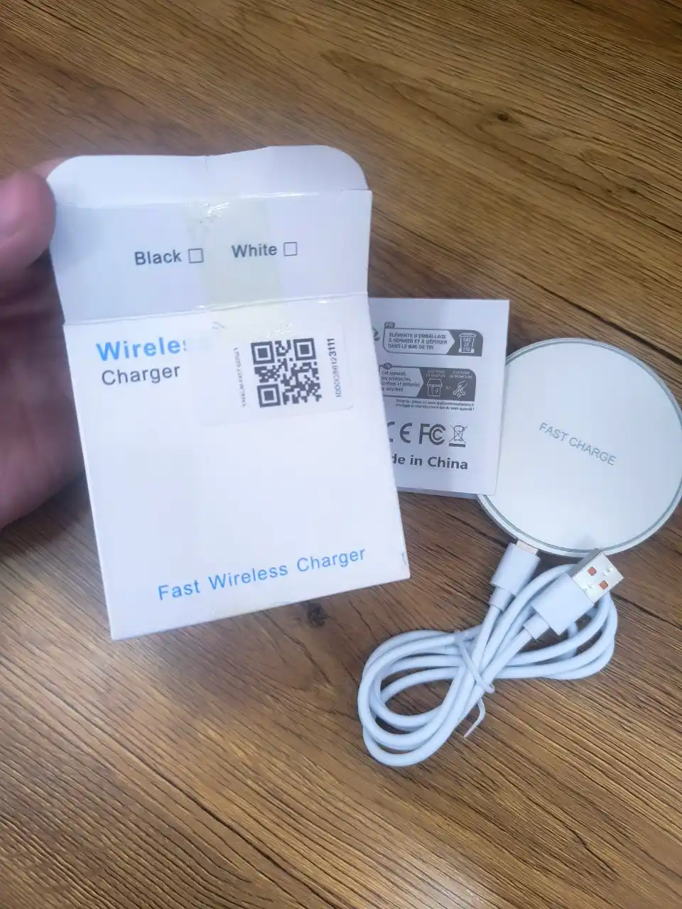 Fast Charge simsiz zaryadlash qurilmasi