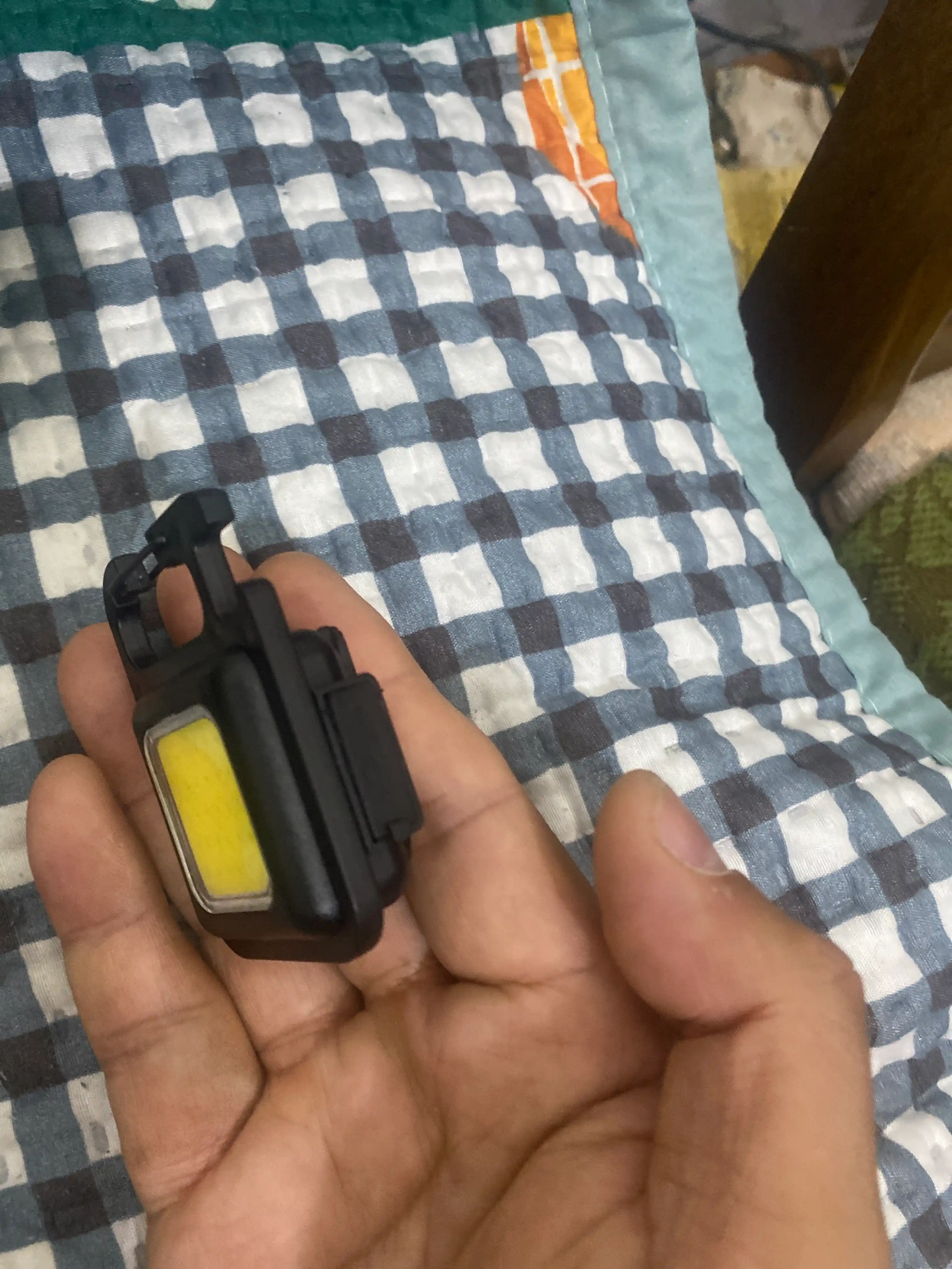 Mini fonar USB zaryadli COB LED, brelok fonar, ixcham cho‘ntak fonari