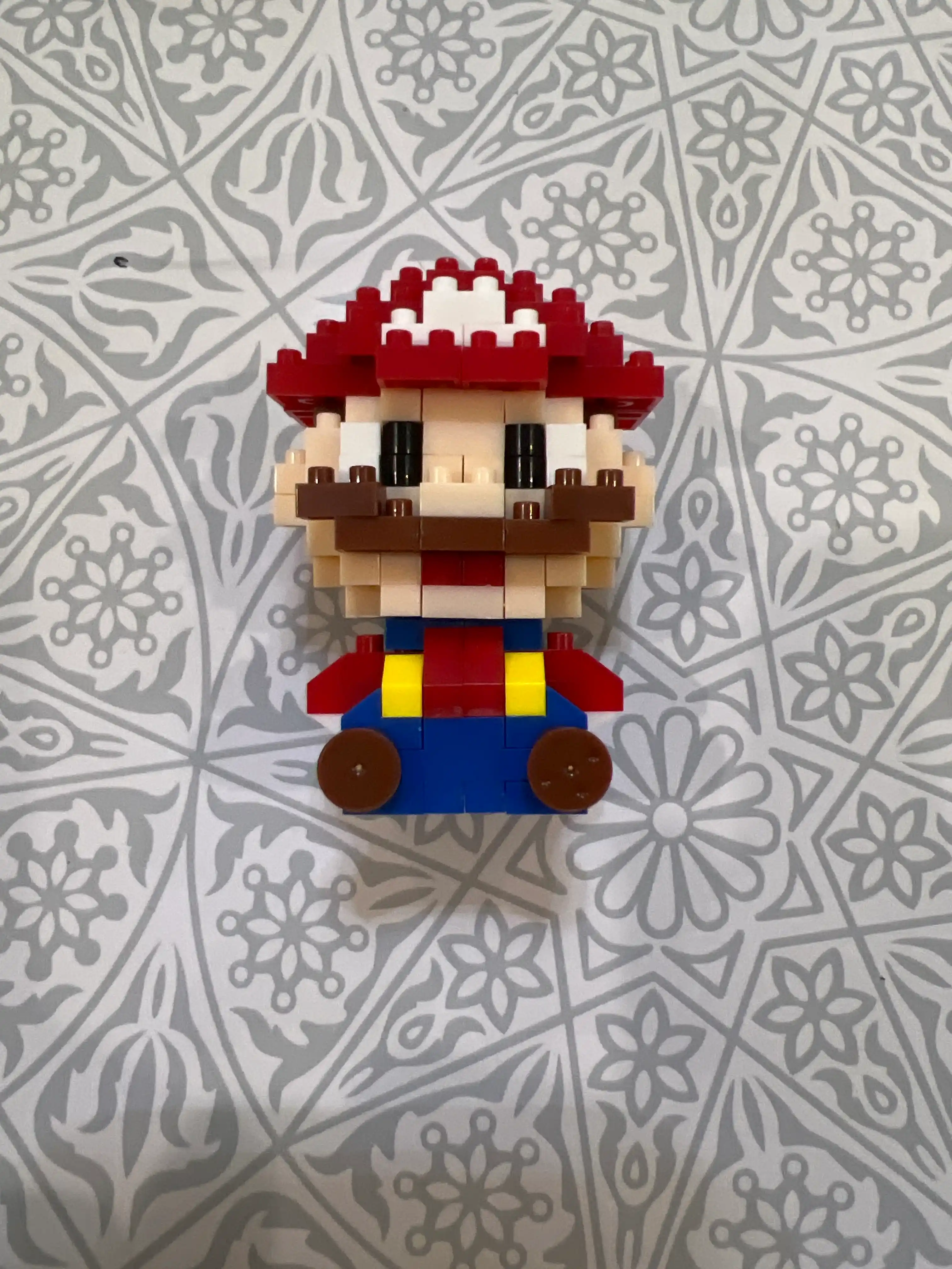 Mini konstruktor 3D Bricks: Disney, Mario va Spanch Bob qahramonlarining figuralari bilan