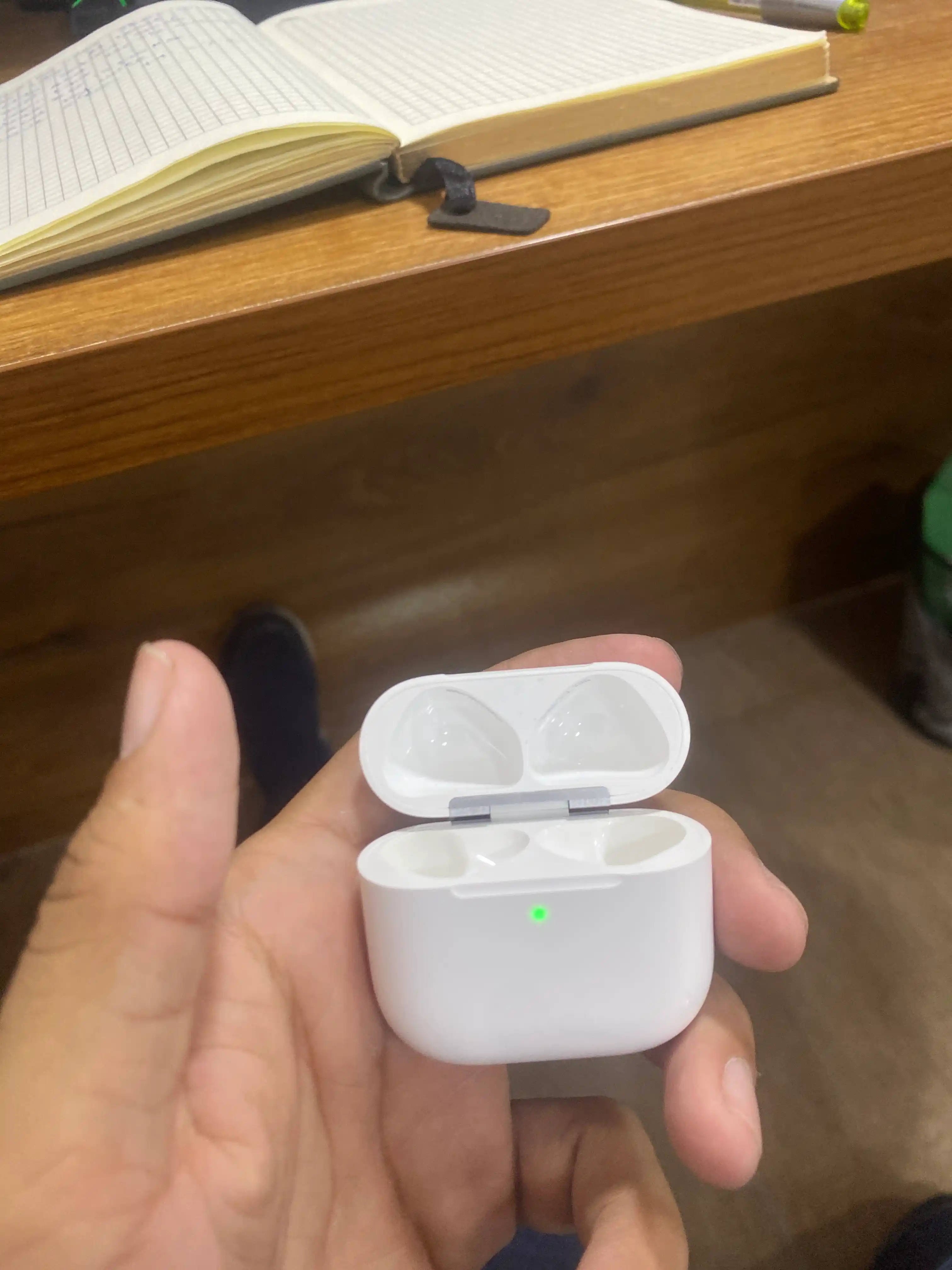 Simsiz quloqchinlar A.Pods 4 (ANC va ENC bilan)