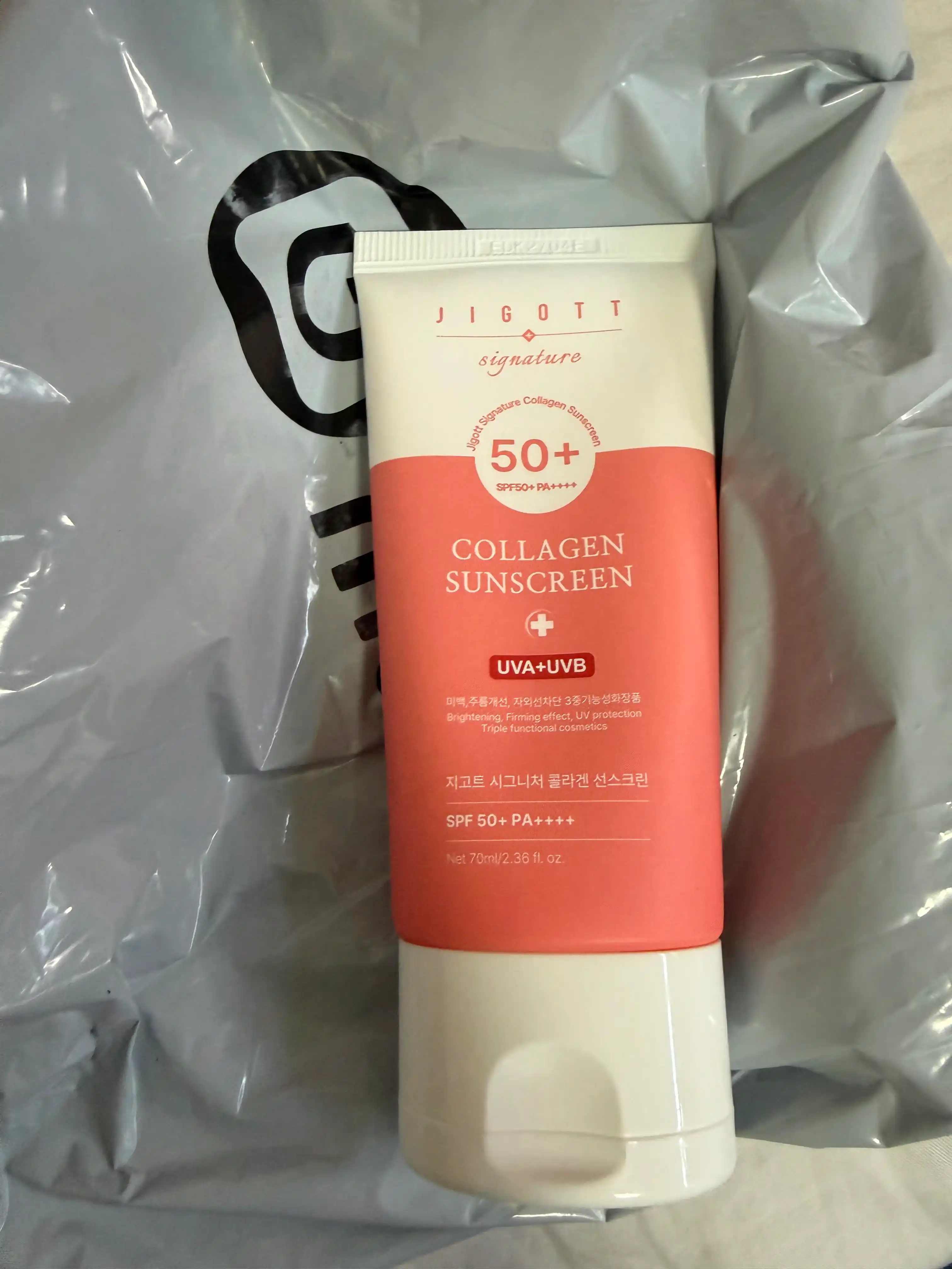 Quyoshdan himoya qiluvchi krem Jigott Collagen, Tea tree sunscreen SPF 50+ PA++++ 70 ml
