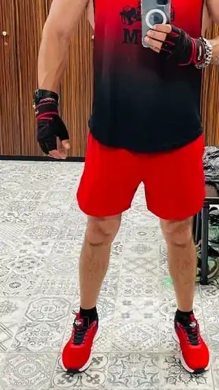 Erkaklar sport shortigi 2 tasi 1 da: tayts va telefon uchun cho'ntakli, sport va fitnes