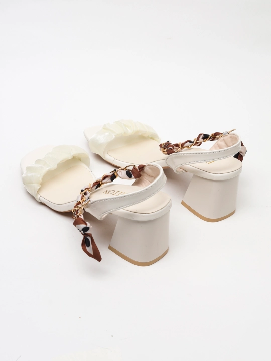 Ayollar bosonojkasi LTY180, eko charm, 5 sm poshna, 2 rang, 36–40 o‘lcham