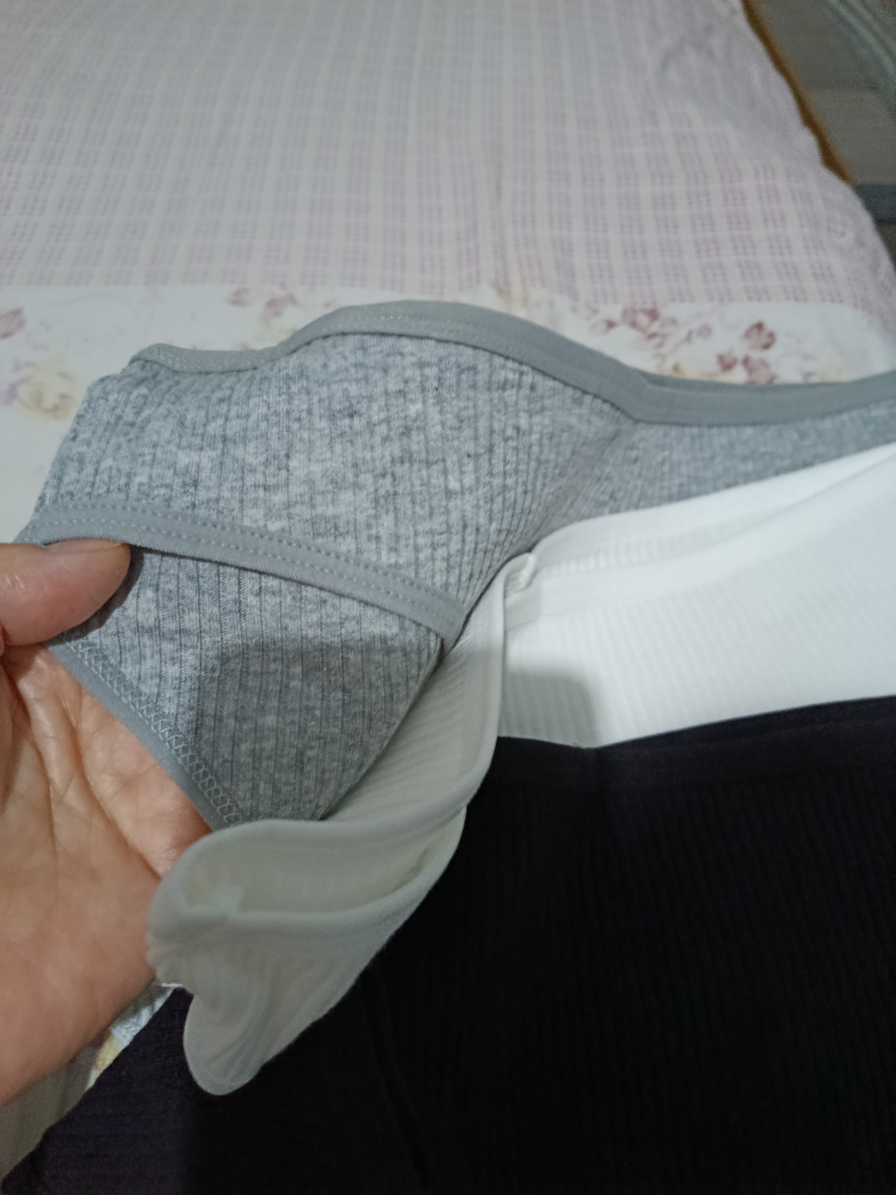 Paxtadan tikilgan ayollar trusigi, slipli, tasodifiy rangdagi trusiklar to‘plami