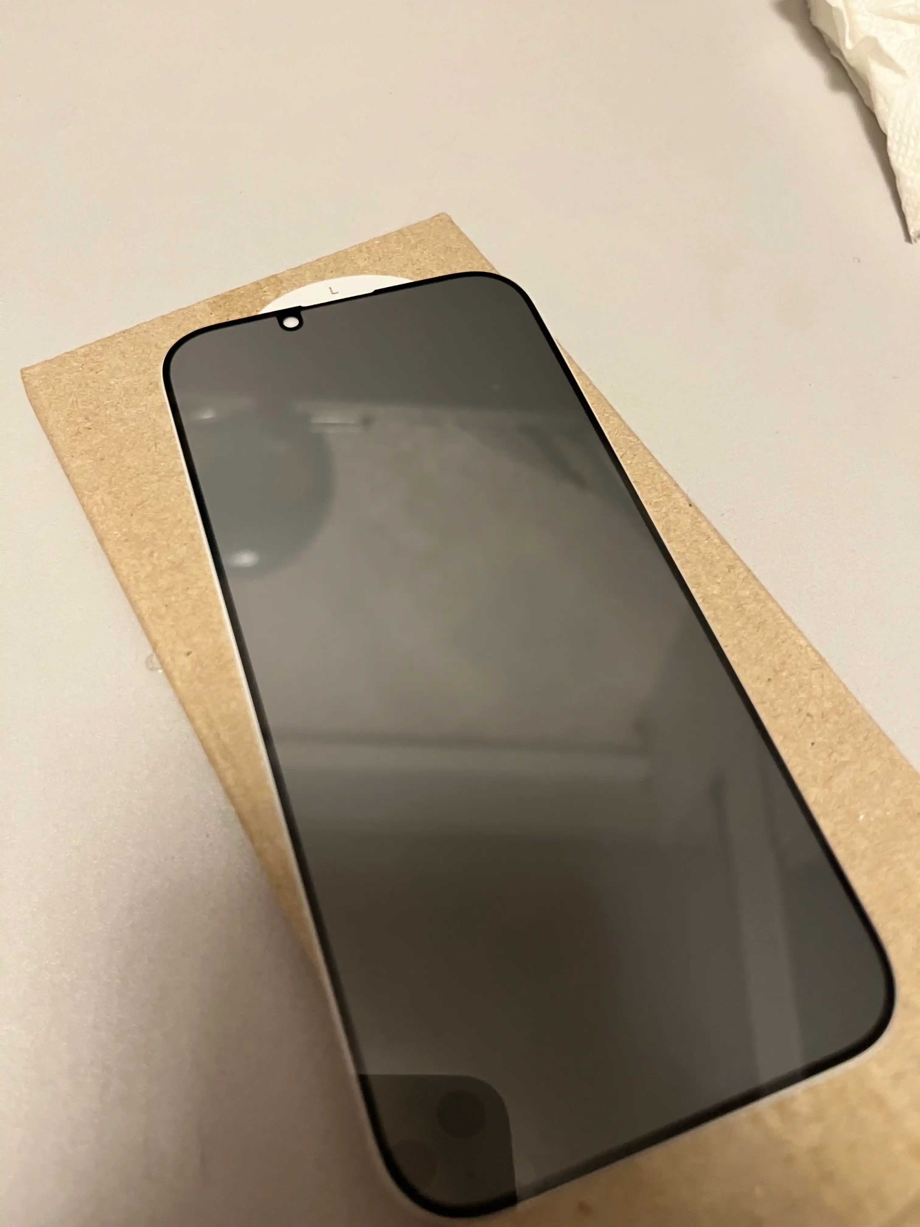 Himoya oynasi-antishpion iPhone 11,12,13,14,15,16,6s,7,8,SE,XR,XS,Pro,Max,Plus,Mini uchun