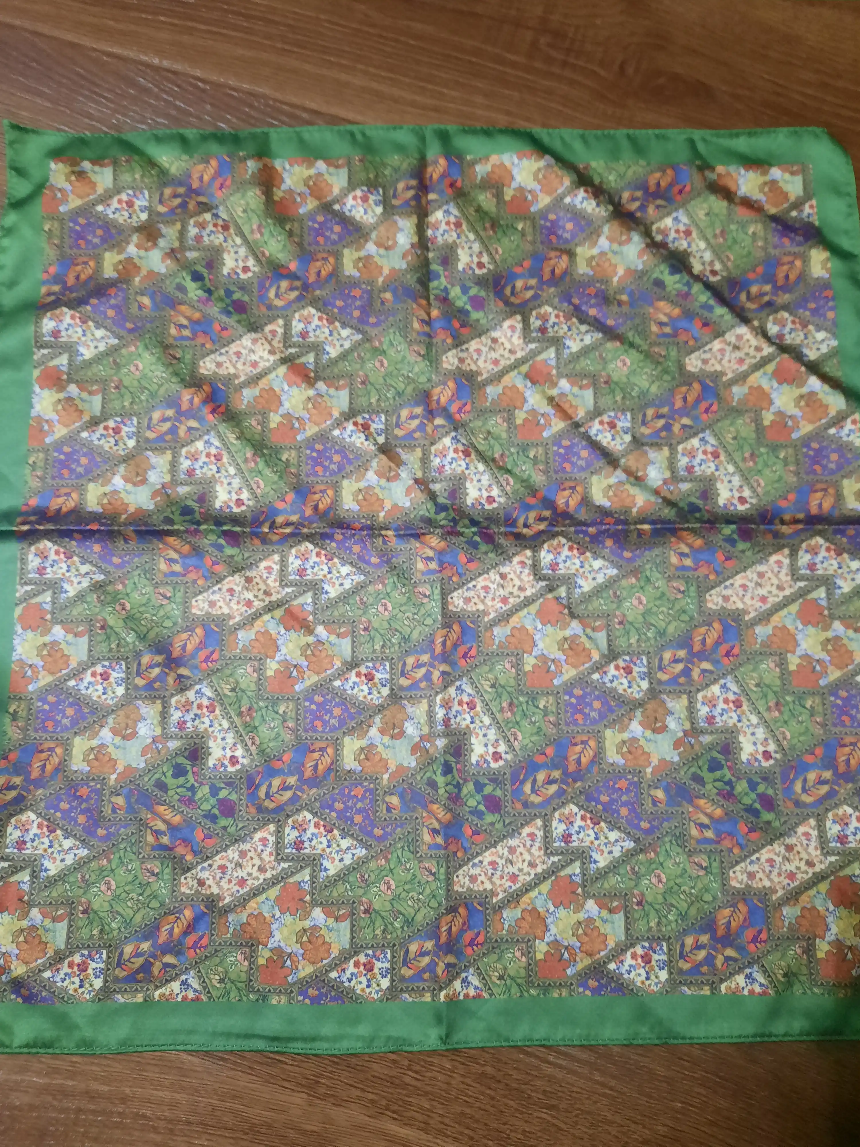 Bandana, turk mahsuloti, o‘lchami 50x50
