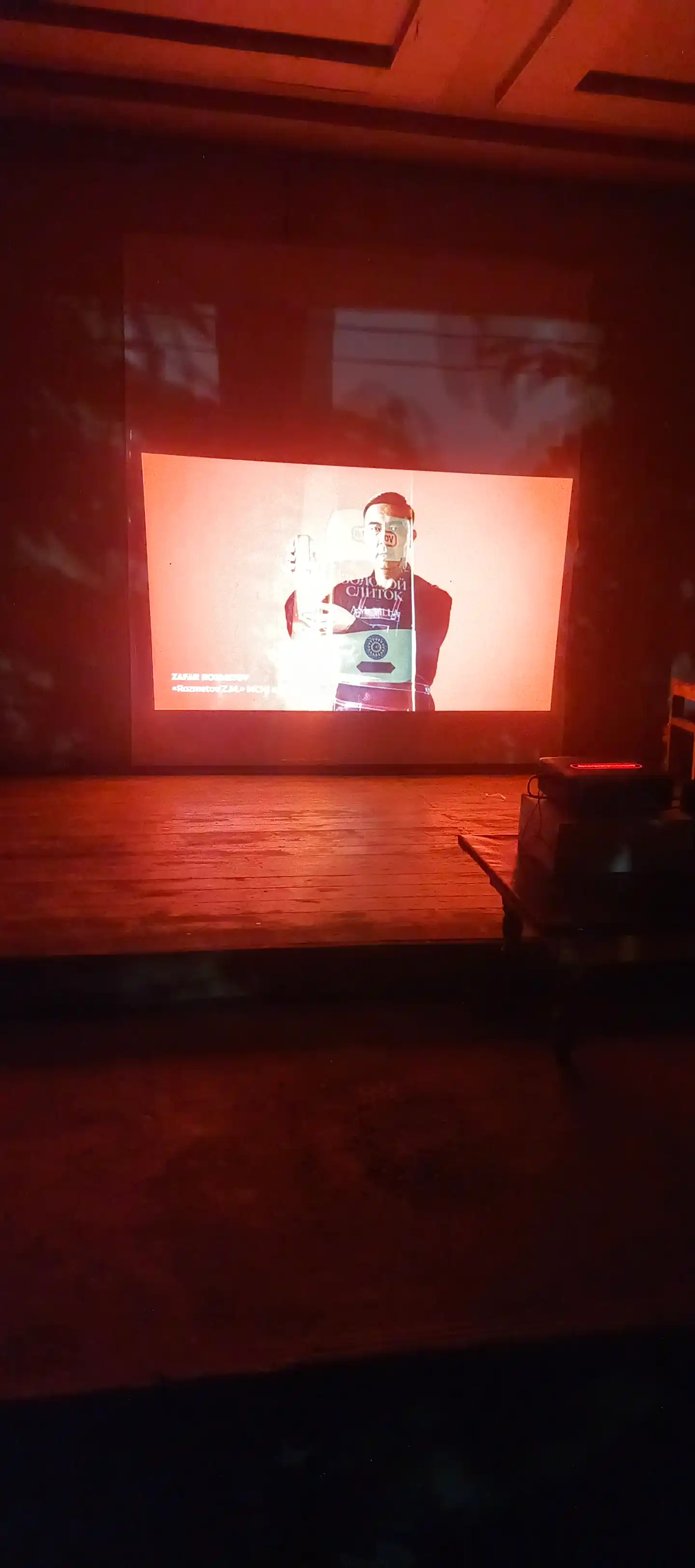 Multimedia proyektor Zhenhuo X1, 1080p