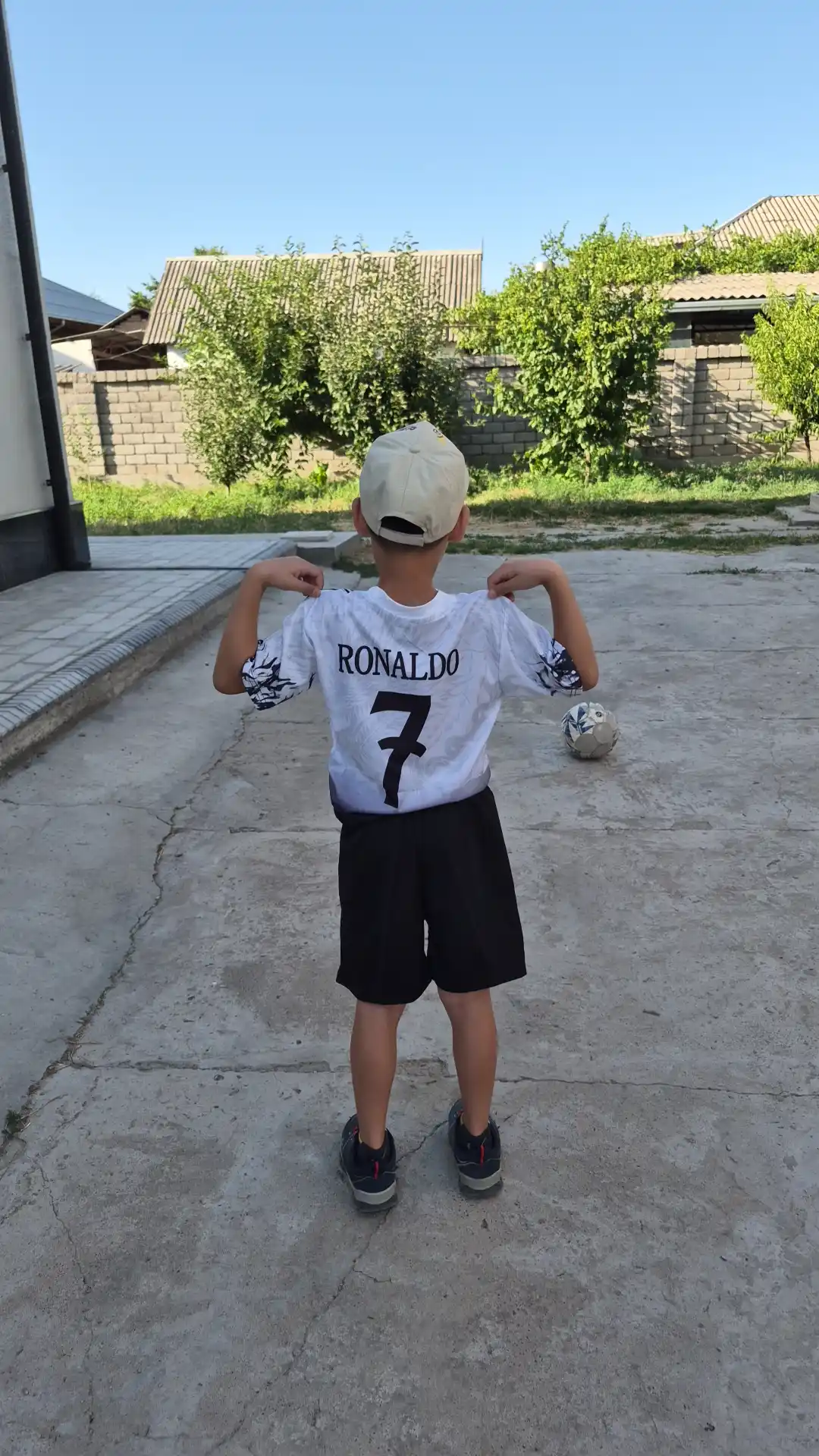 Футбольная форма Real Madrid