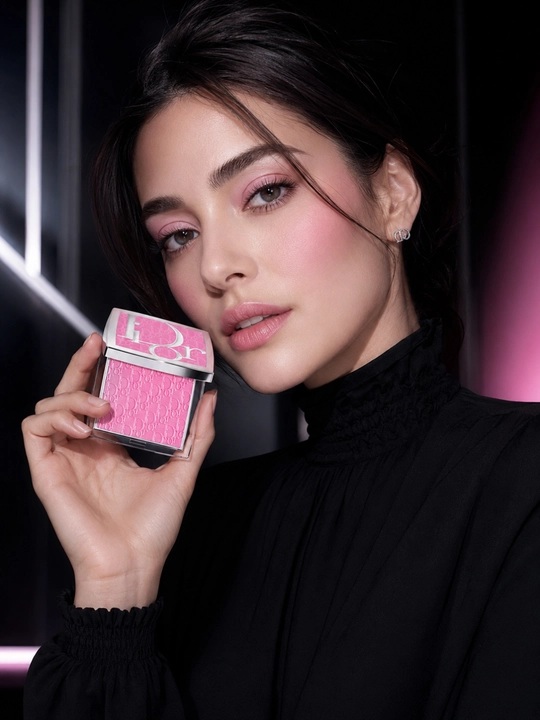 Румяна для лица натуральный розовый оттенок- Dior backstage rosy glow 001 pink