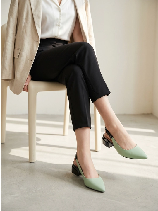 Женские лоферы slingback