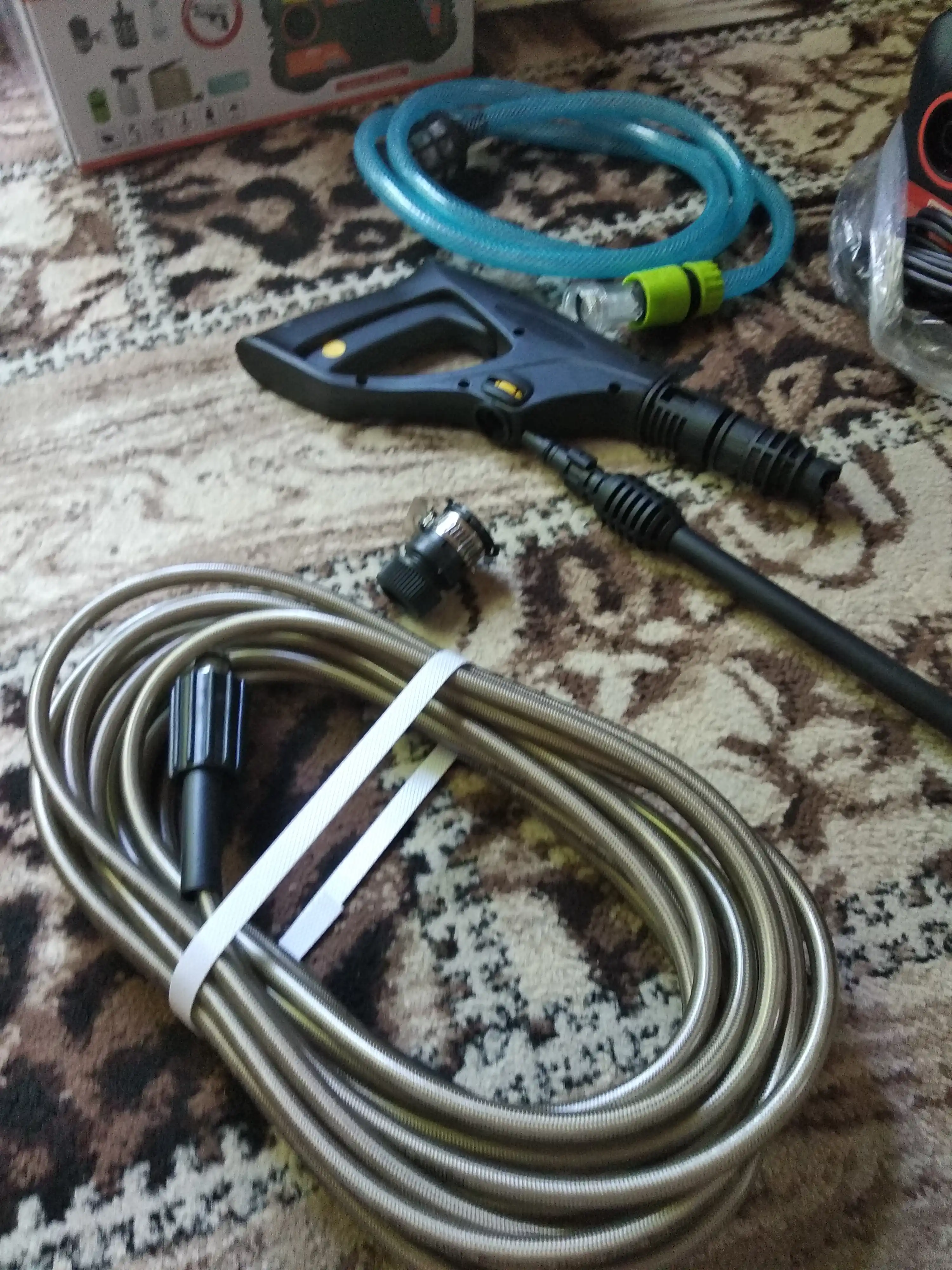 Yuqori bosimli elektr yuvish avto-moykasi 2500 Vt, 120 BAR, penogenerator bilan, apparat