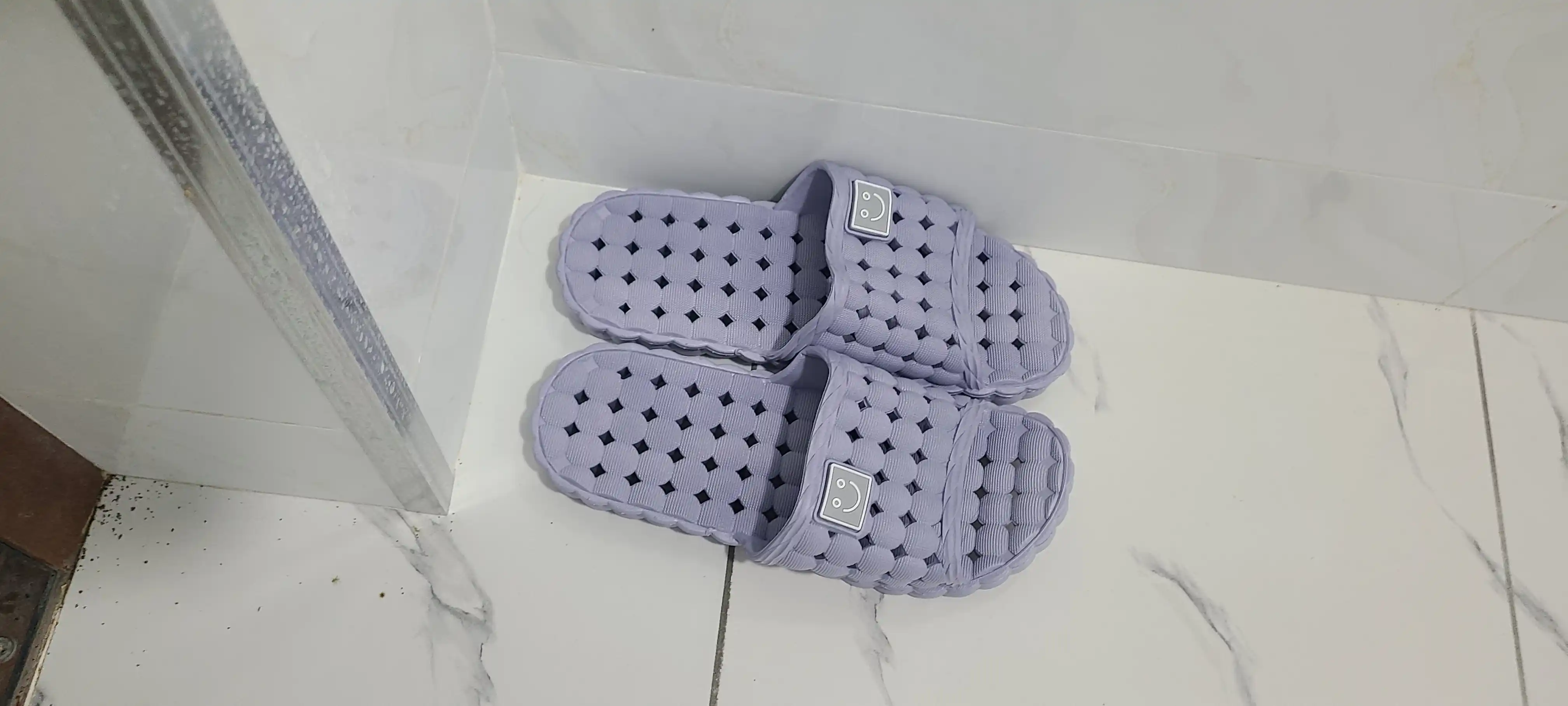 Rezina shippaklar (slanslar) 36–43, sauna, dush va uyda kiyish uchun, unisex