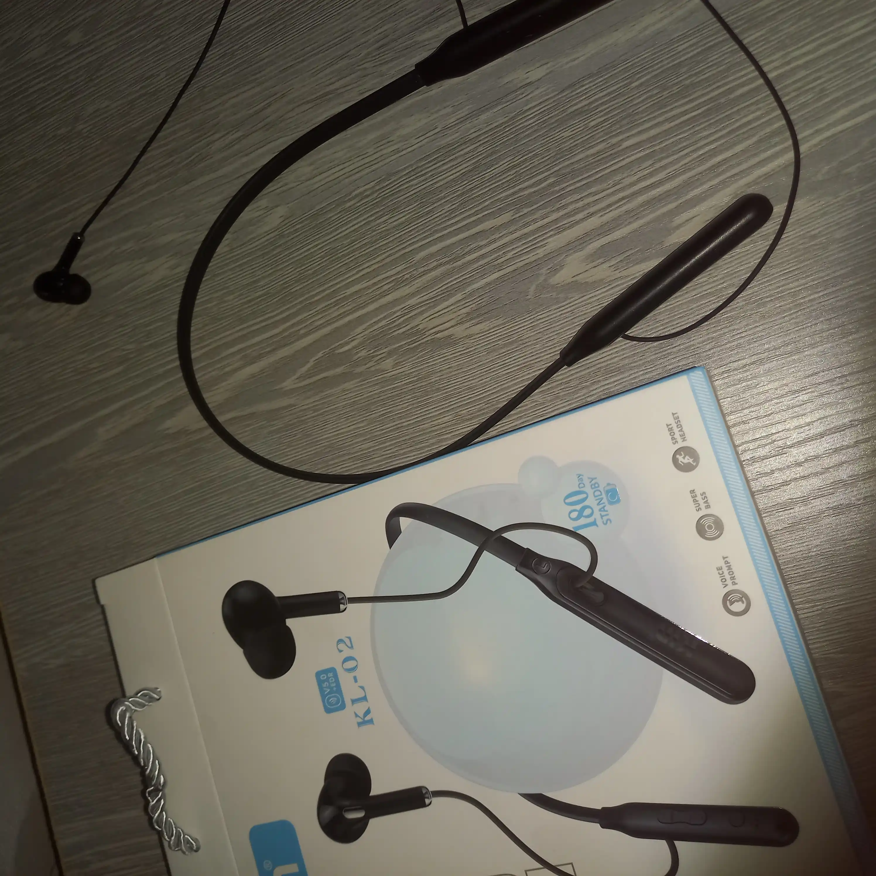 Simsiz quloqchin KIN KL02, Bluetooth garnitura, 5 soat ishlash, 2ta qurilmaga ulanish