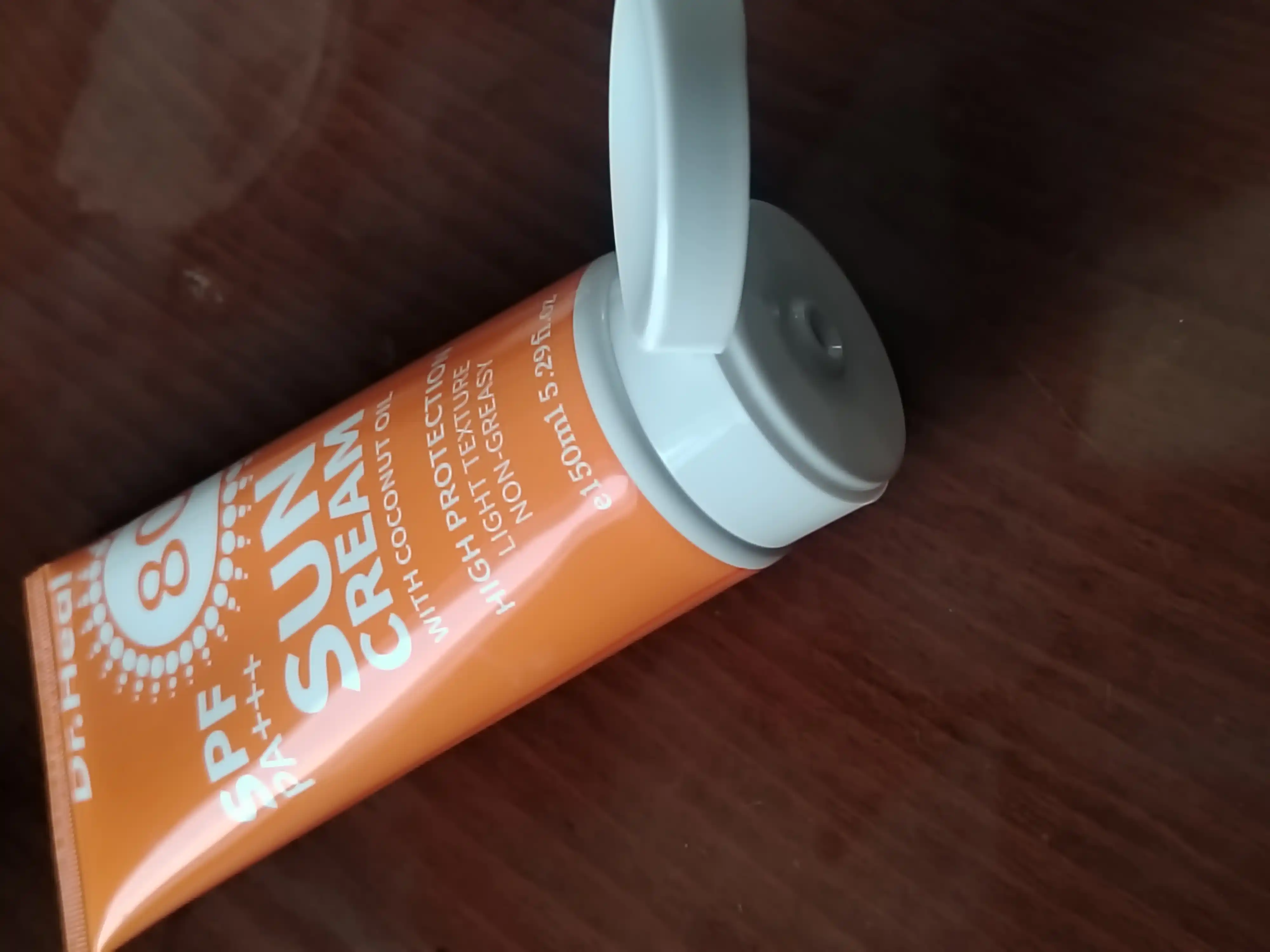 Quyoshdan himoya qiluvchi krem Dr.Heal Sun Cream SPF 80 PA++ E vitamini, kokos moyi 150 ml