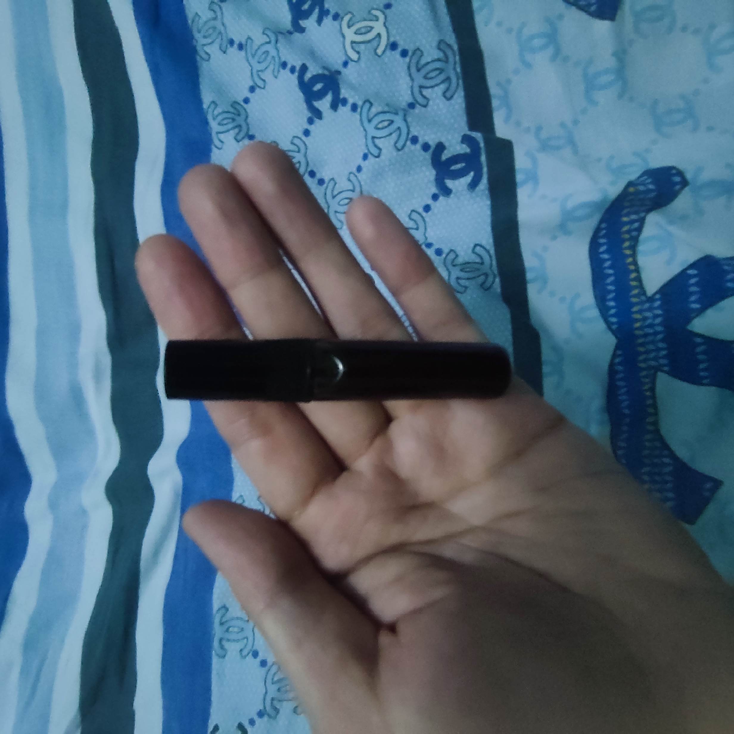 Erkaklar atiri Black afgano NASOMATTO-ga asoslangan
