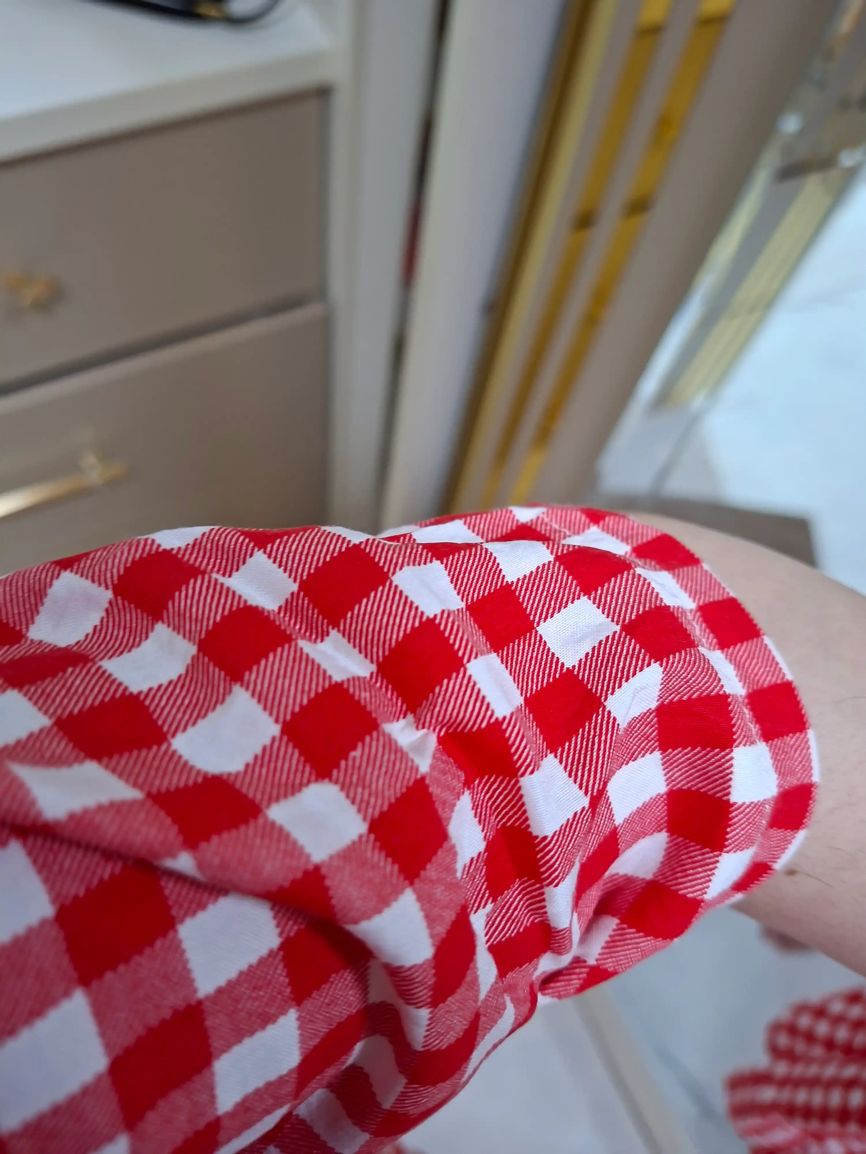 Ayollar pijamalari, 3 tasi 1 da , shim va shortikli komplekt troykalar. Uy kiyimlari