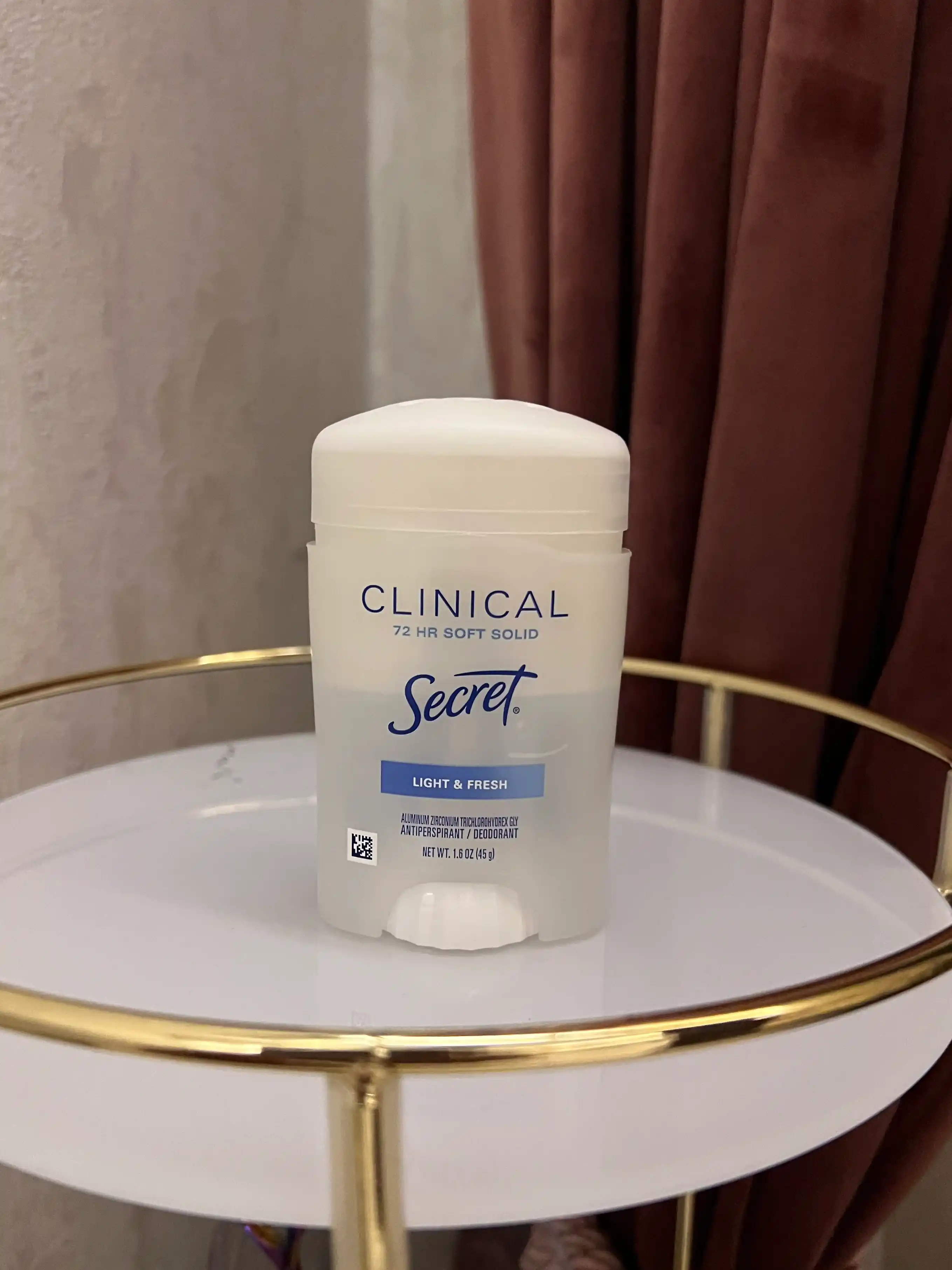 Aнтиперспирант Secret Clinical Light & Fresh, кремовый, 45 г